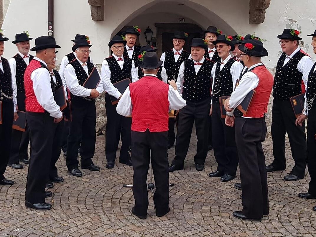Concert of the Völs men's choir and the "Ultner Viergesang Bänkelsänger" Völs am Schlern/Fiè allo Sciliar 1 suedtirol.info