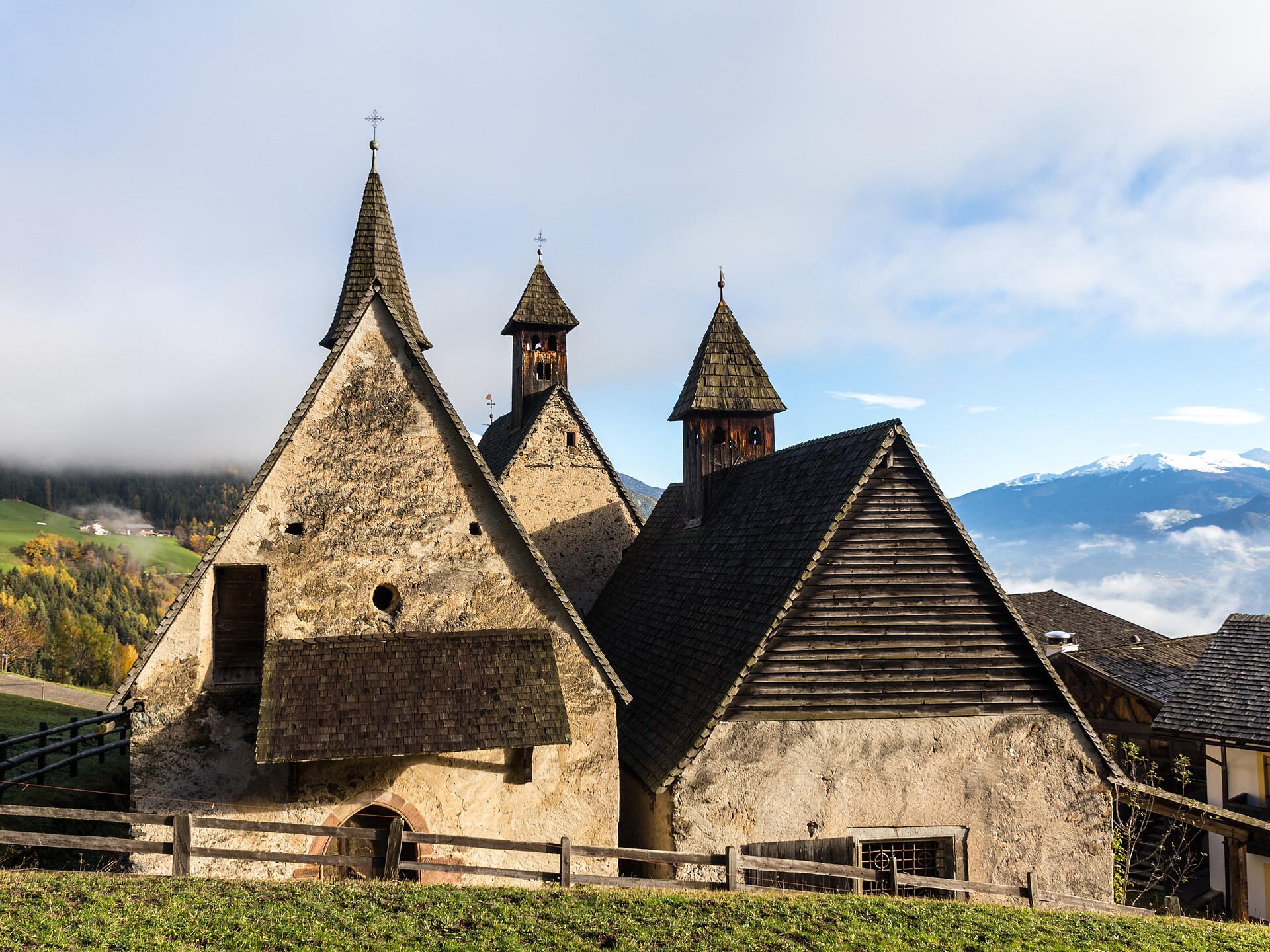 Guided nat. summer hike to the Waterfalls, Briol and Trechiese Barbian/Barbiano 2 suedtirol.info
