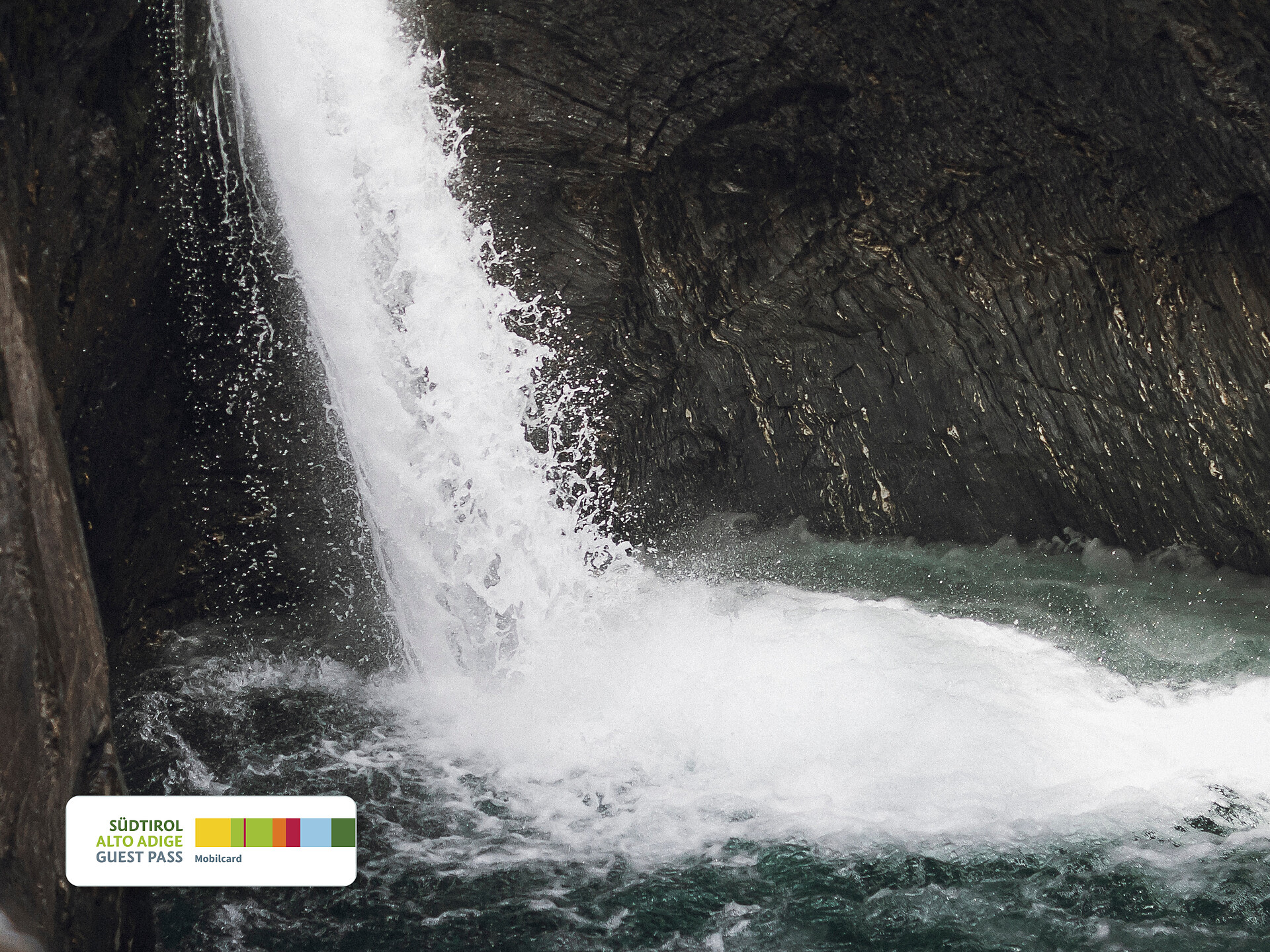 GUEST PASS HIGHLIGHT | Bagno nell’acqua gelida della cascata Valle Aurina 1 suedtirol.info