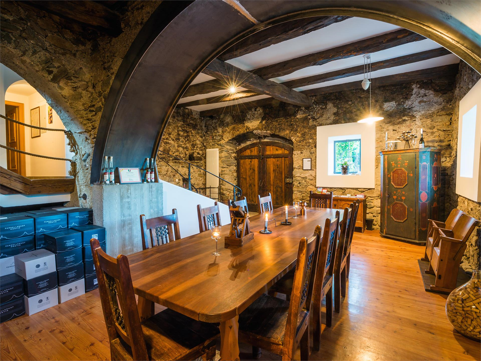 Genusspfad durch Weinberg und Keller am Pardellerhof Marling 1 suedtirol.info