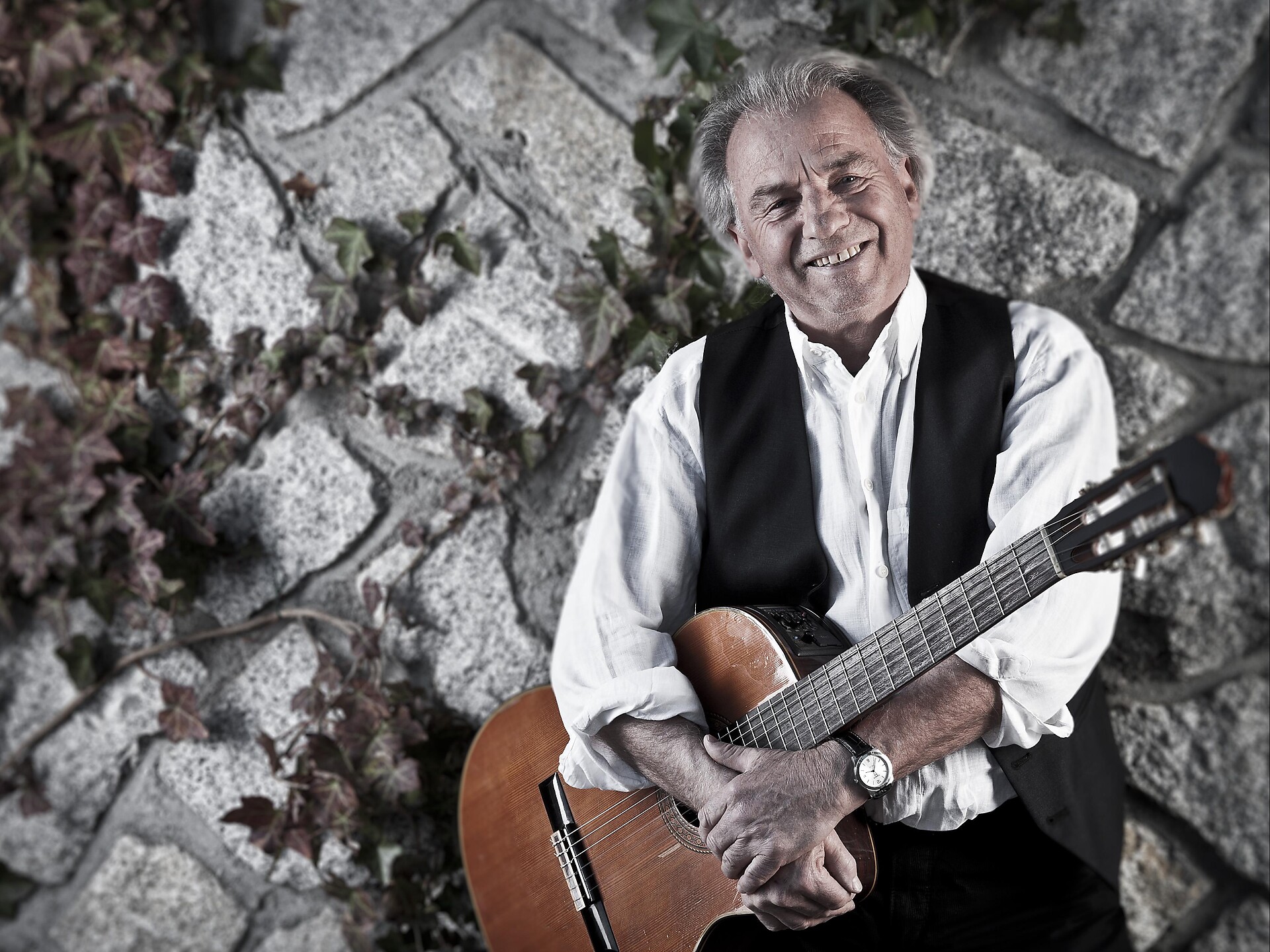 Garden beats - Sepp Messner Windschnur in concert Parcines 1 suedtirol.info
