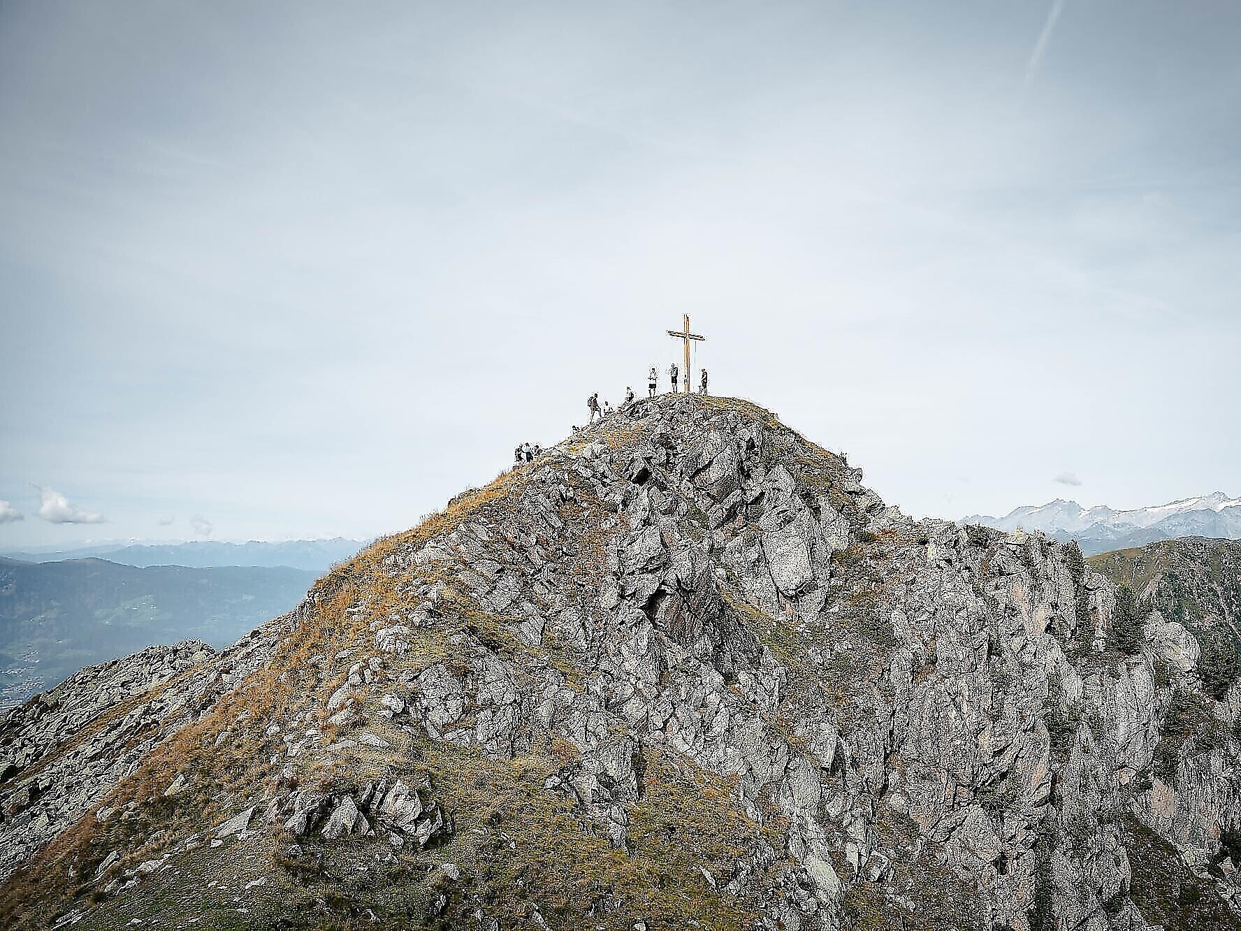 Summit hike with Gilbert (Grente cross) - Dolomites Region Kronplatz/Plan de Corones - #2 - suedtirol.info