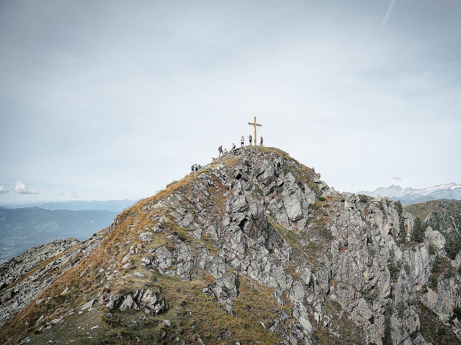 Summit hike with Gilbert (Mount Hinterbergkofel) - Dolomites Region Kronplatz/Plan de Corones - #2 - suedtirol.info