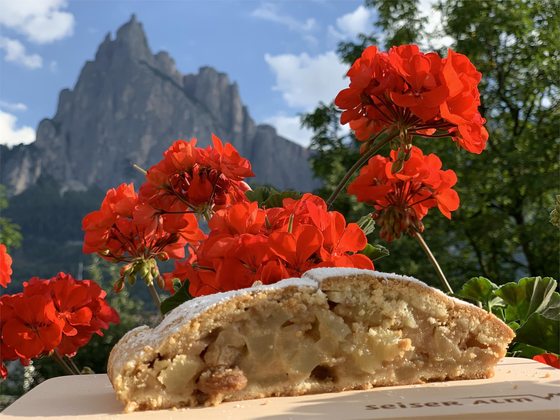 Herbstgenuss am Berg: Strudelwanderung Kastelruth 2 suedtirol.info