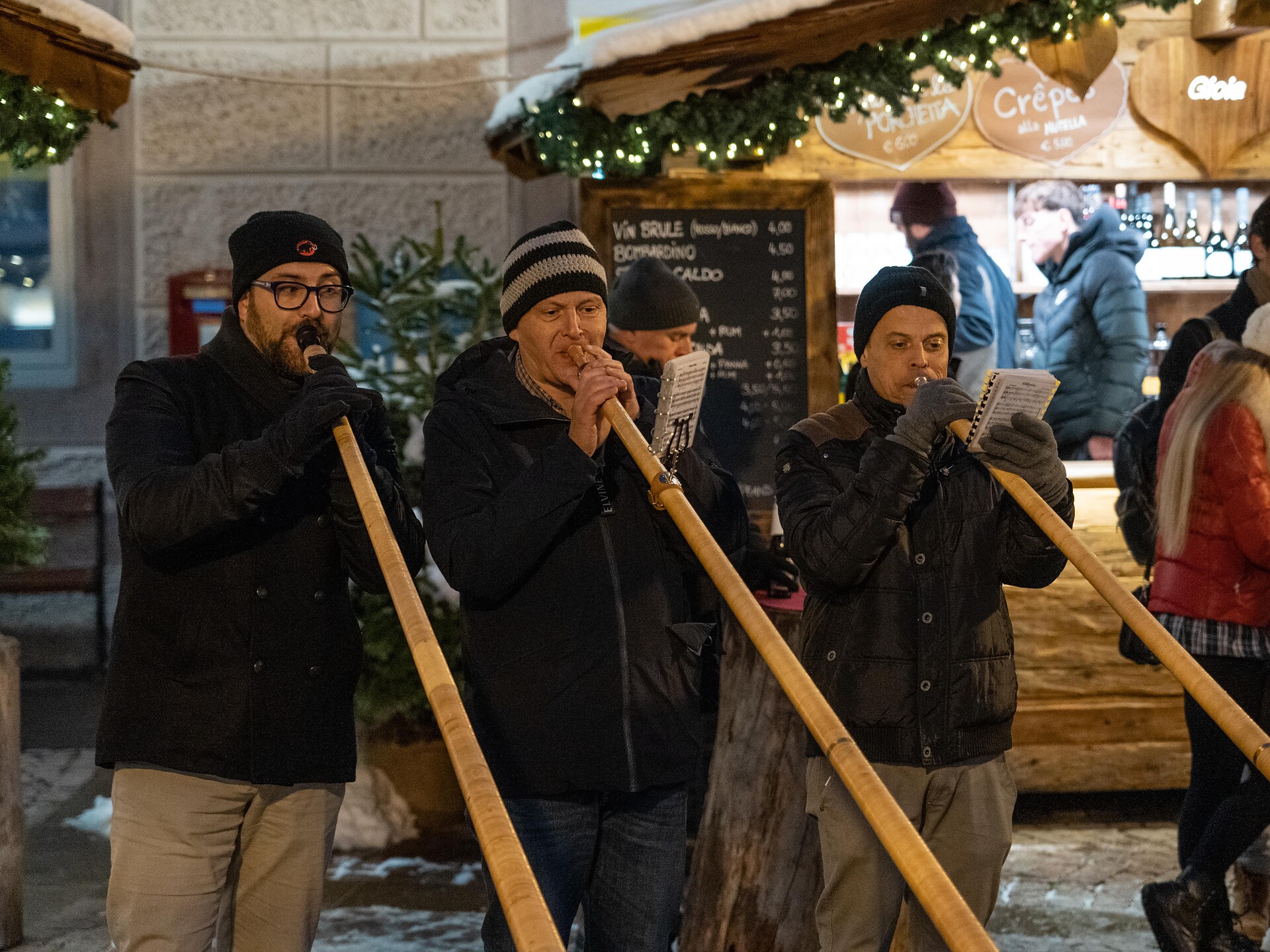 Vigilia di Natale ad Ortisei - Regione dolomitica Val Gardena - #3 - suedtirol.info