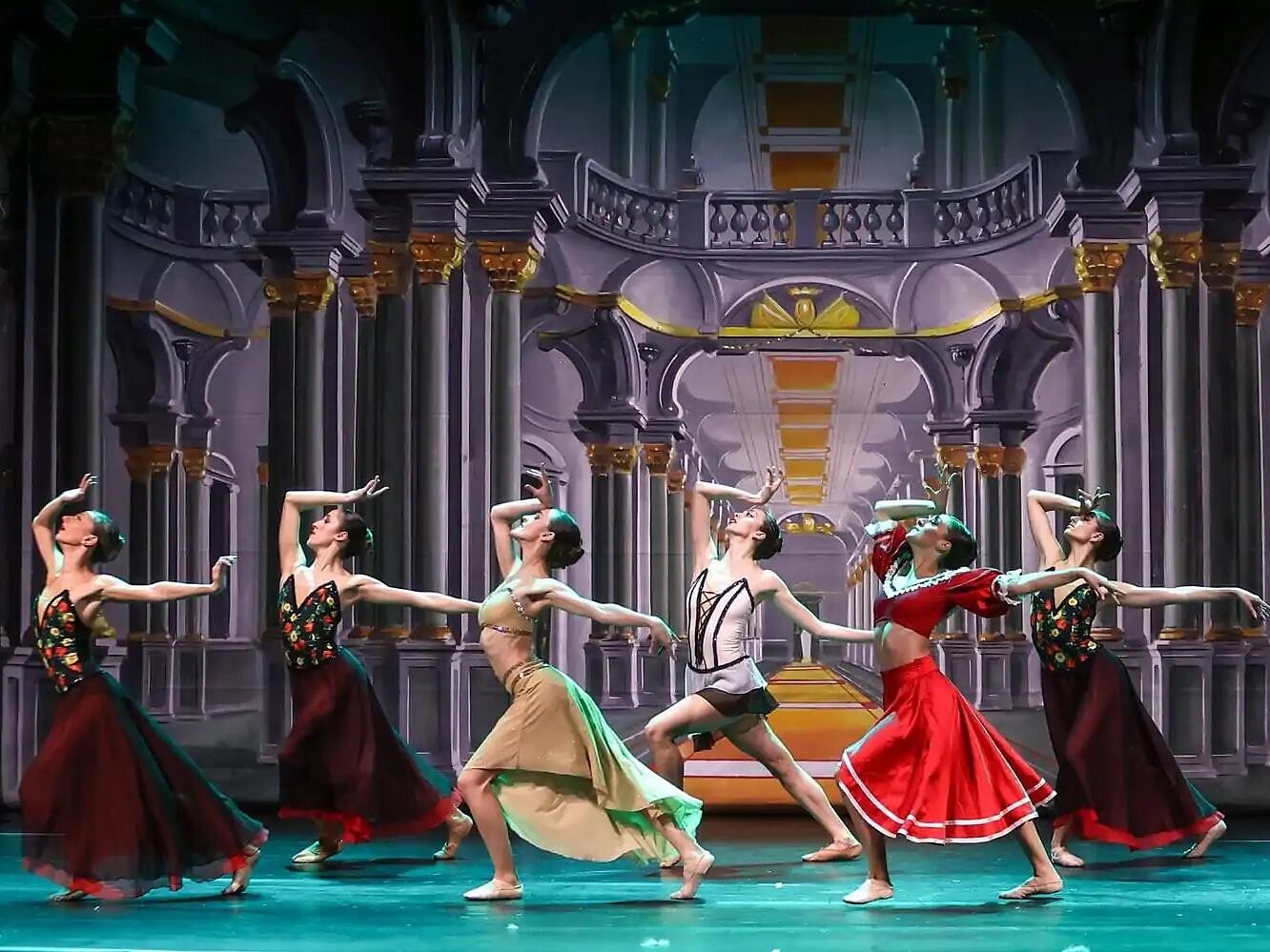 IL LAGO DEI CIGNI - SWAN LAKE - Bolzano/Bozen and environs - #2 - suedtirol.info