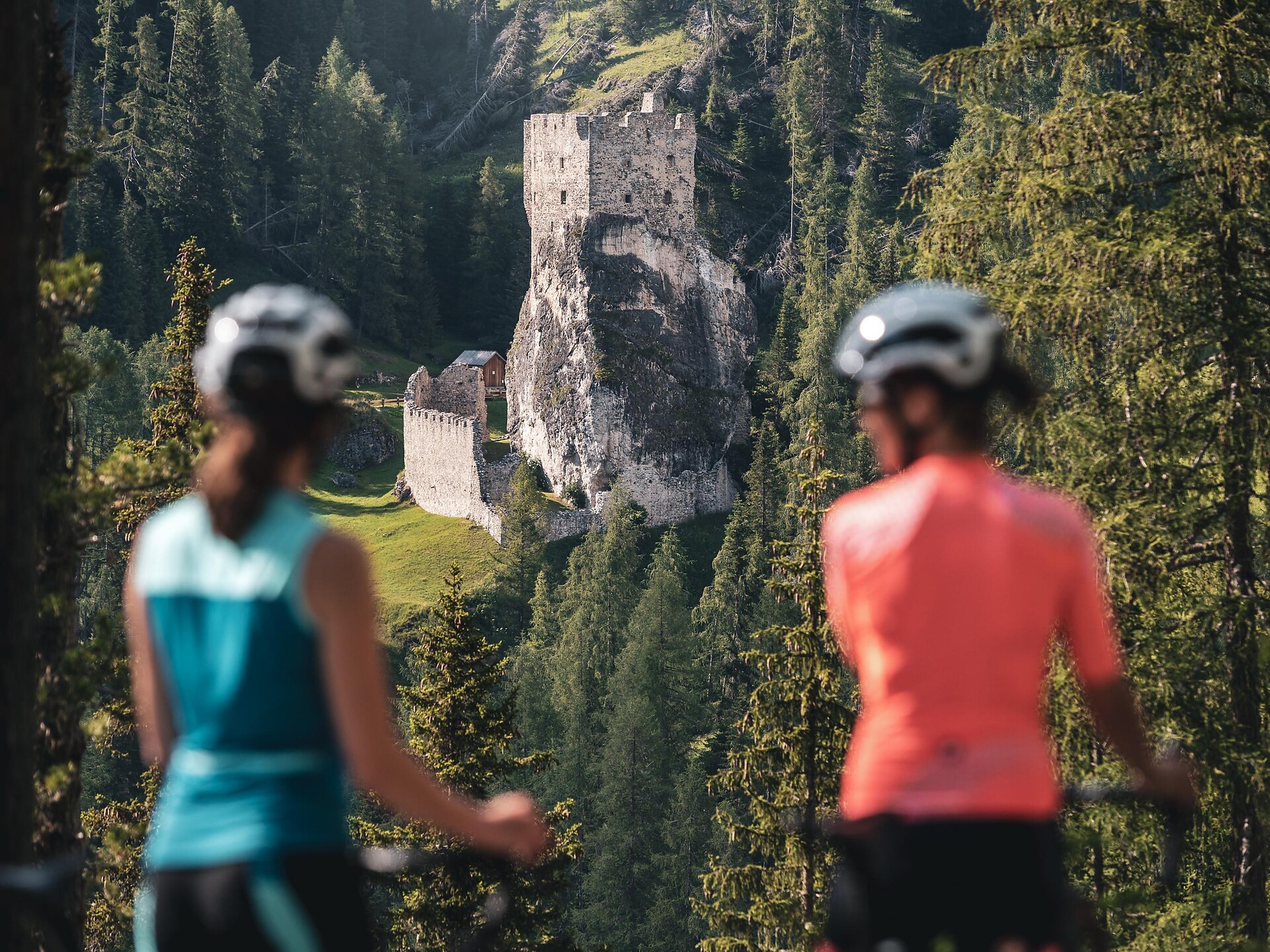 I jun cun la roda - Guided road bike tour Roda de Fodom - Dolomites Region Alta Badia - #1 - suedtirol.info