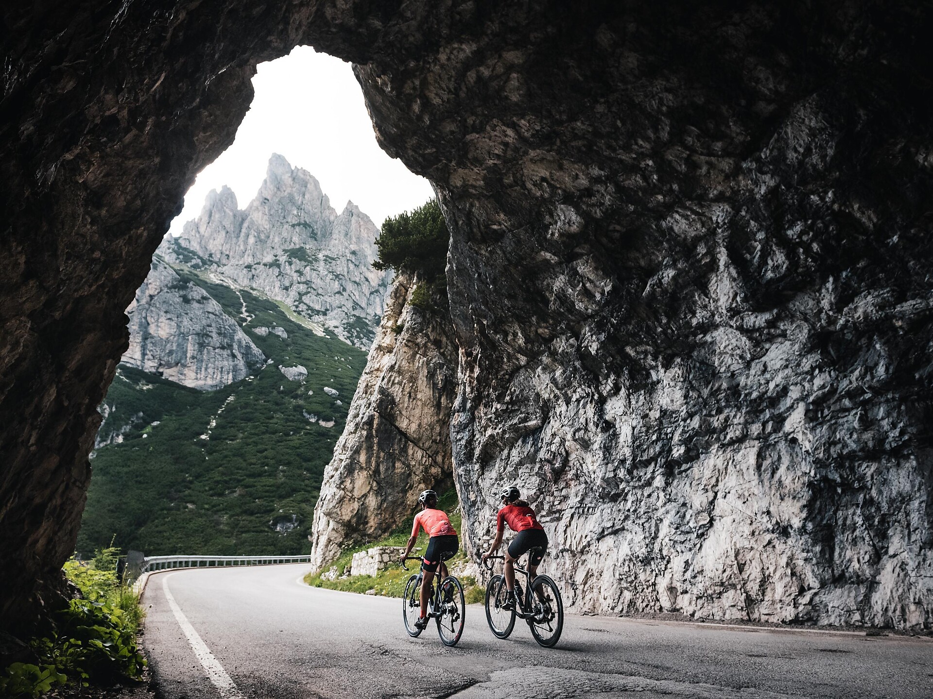 I jun cun la roda - Guided road bike tour Roda de Fodom - Dolomites Region Alta Badia - #3 - suedtirol.info