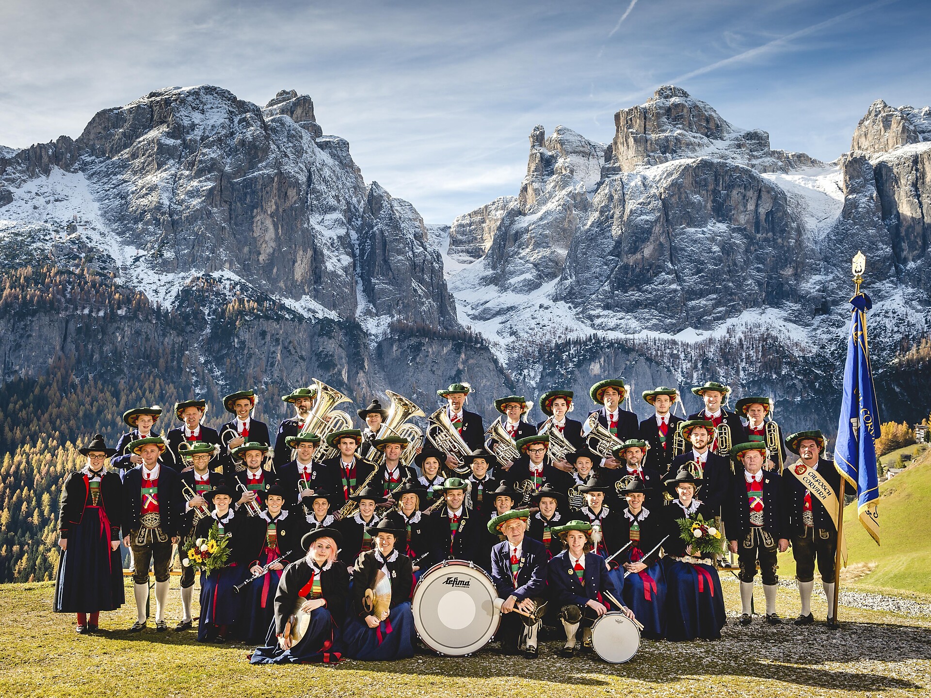 Ilominaziun dla Tridentina y conzert – Illumination of the ferrata and concert Corvara 2 suedtirol.info