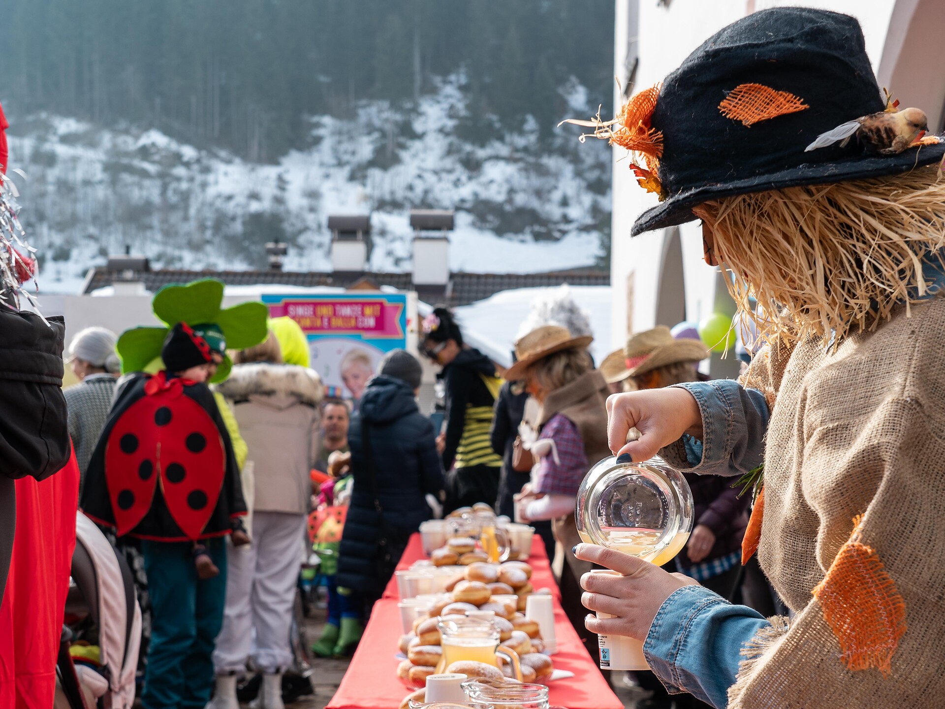 Juebia Grassa - Carnival festival and barley soup tasting - Dolomites Region Val Gardena - #3 - suedtirol.info