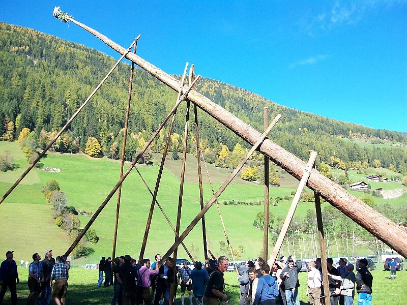"Jougiba Kischta" - Sagra paesana a San Giacomo - Valle Aurina - #1 - suedtirol.info