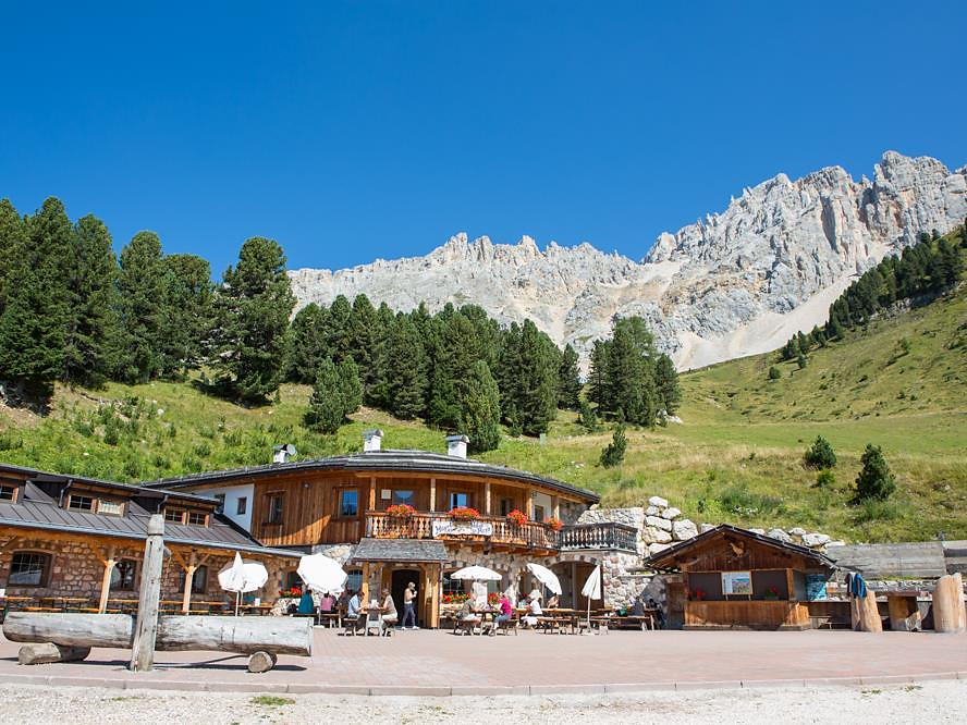 Konzert der Musikkapelle Eggen auf der Mayrl Alm - Dolomitenregion Eggental - #1 - suedtirol.info