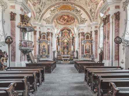 Guided visit to the Collegiate Church and the St. Michaels Church in German Innichen/San Candido 3 suedtirol.info