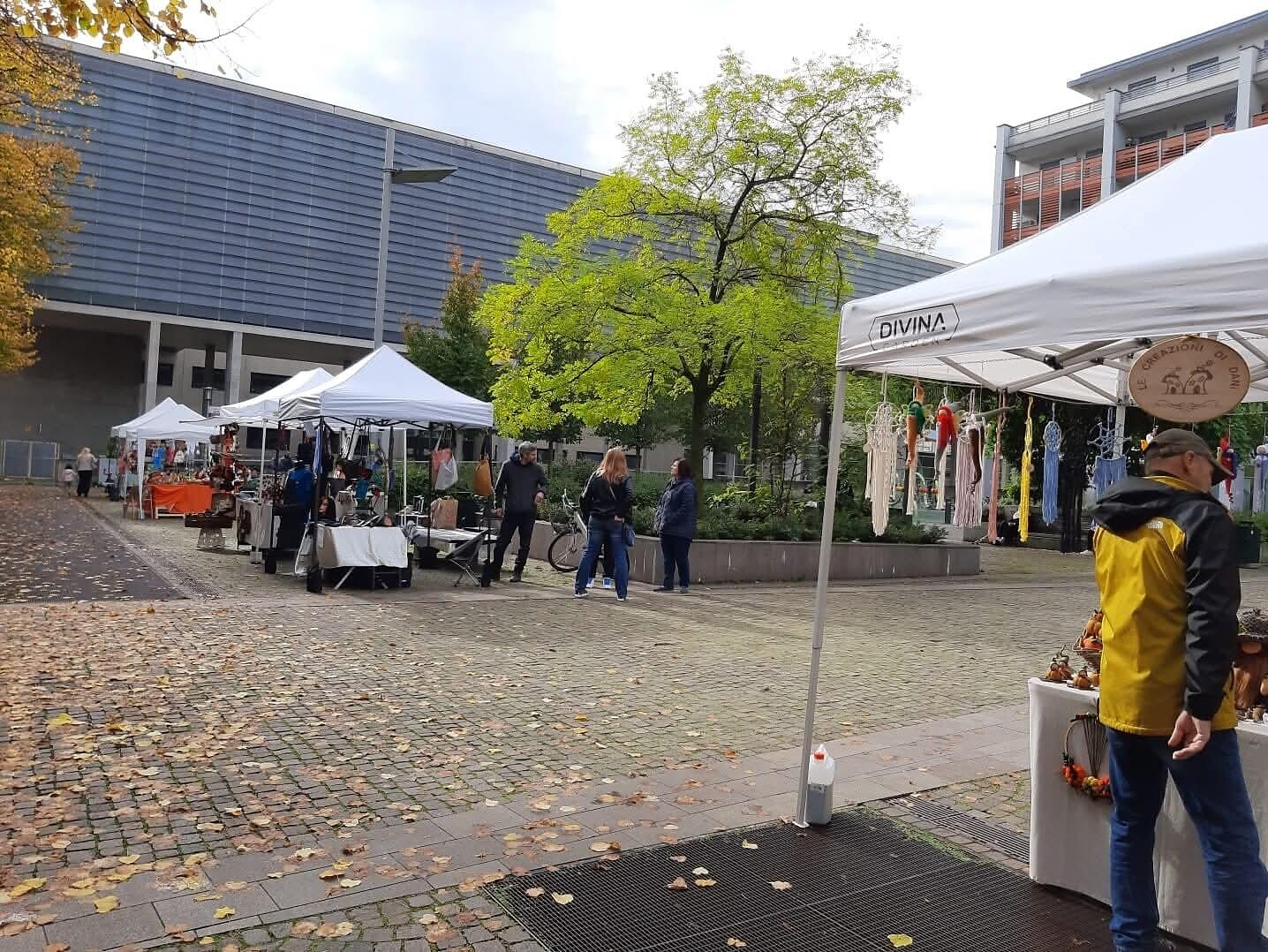 Mercatino dell'Artigianato Artistico Manuart in piazza Ziller - Bolzano e dintorni - #1 - suedtirol.info