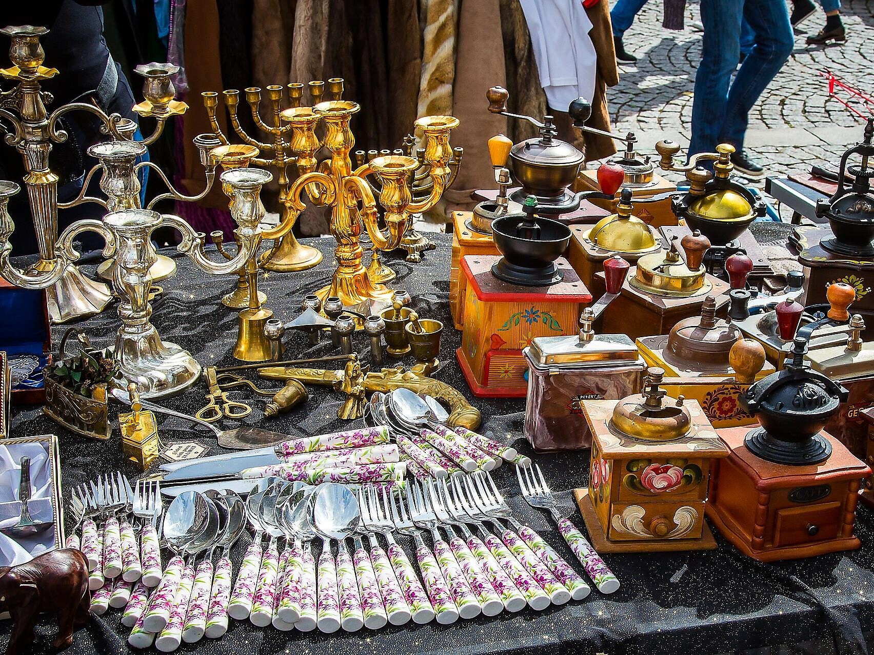 KUNIS Flohmarkt in Bruneck - Dolomitenregion Kronplatz - #1 - suedtirol.info