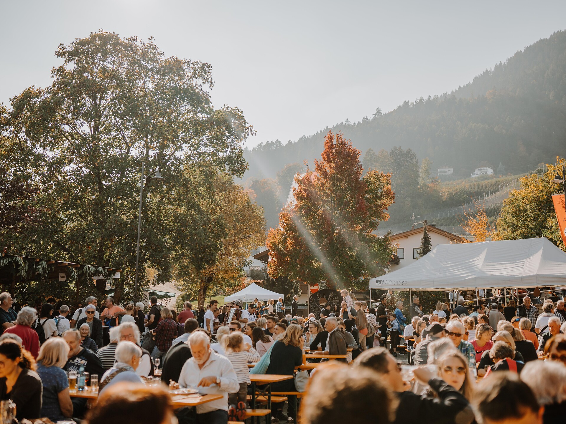 Keschtnfestl in Völlan (Keschtnriggl) Lana 1 suedtirol.info