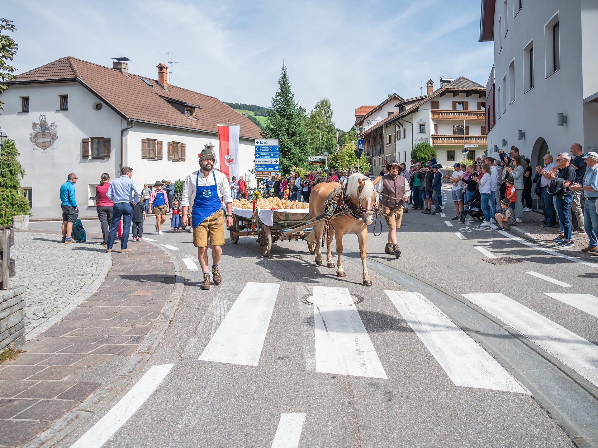 Kirchtag in Mitterolang - Dolomitenregion Kronplatz - #2 - suedtirol.info