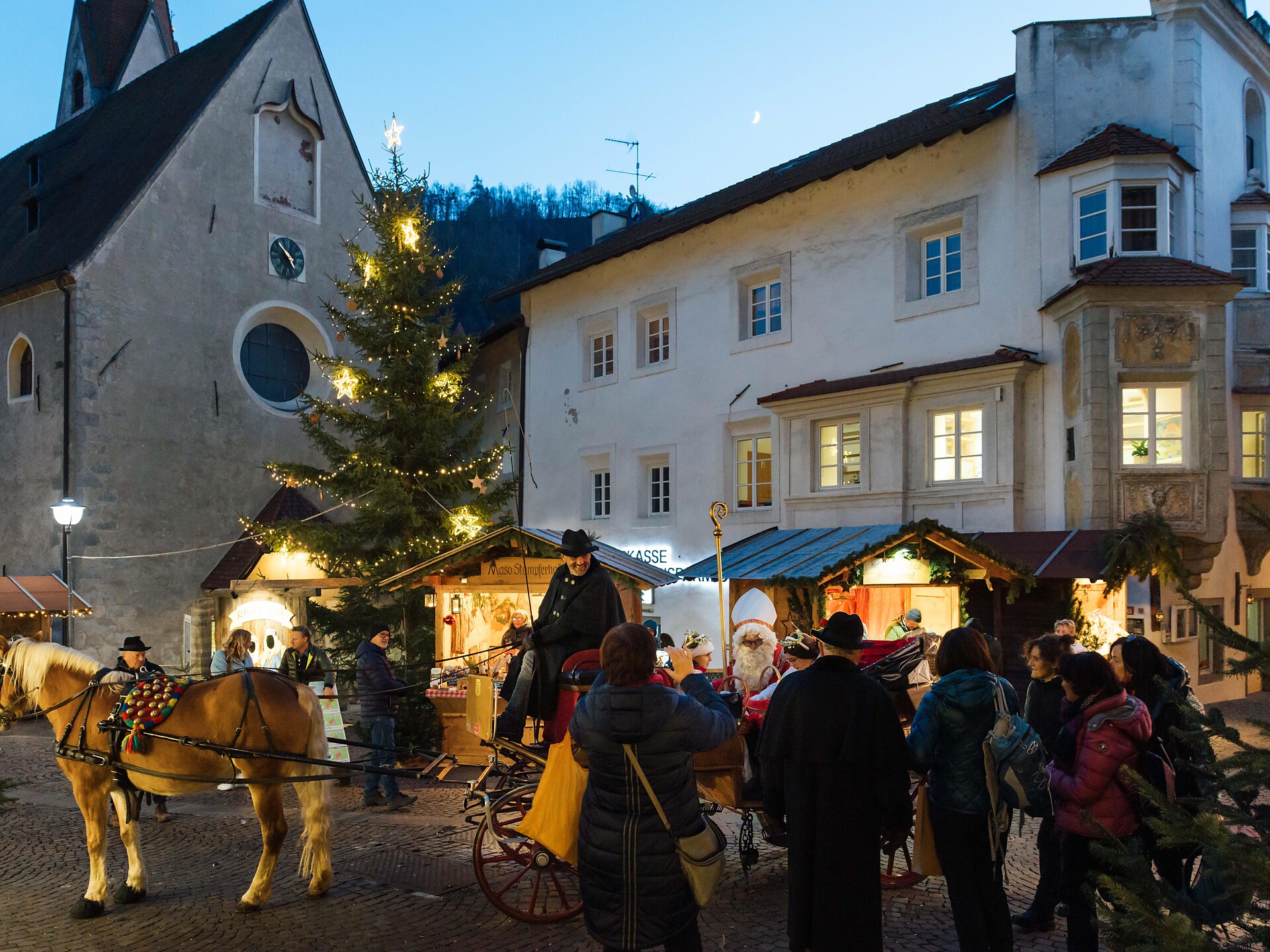 Christmas village Klausen - Brixen/Bressanone and environs - #1 - suedtirol.info