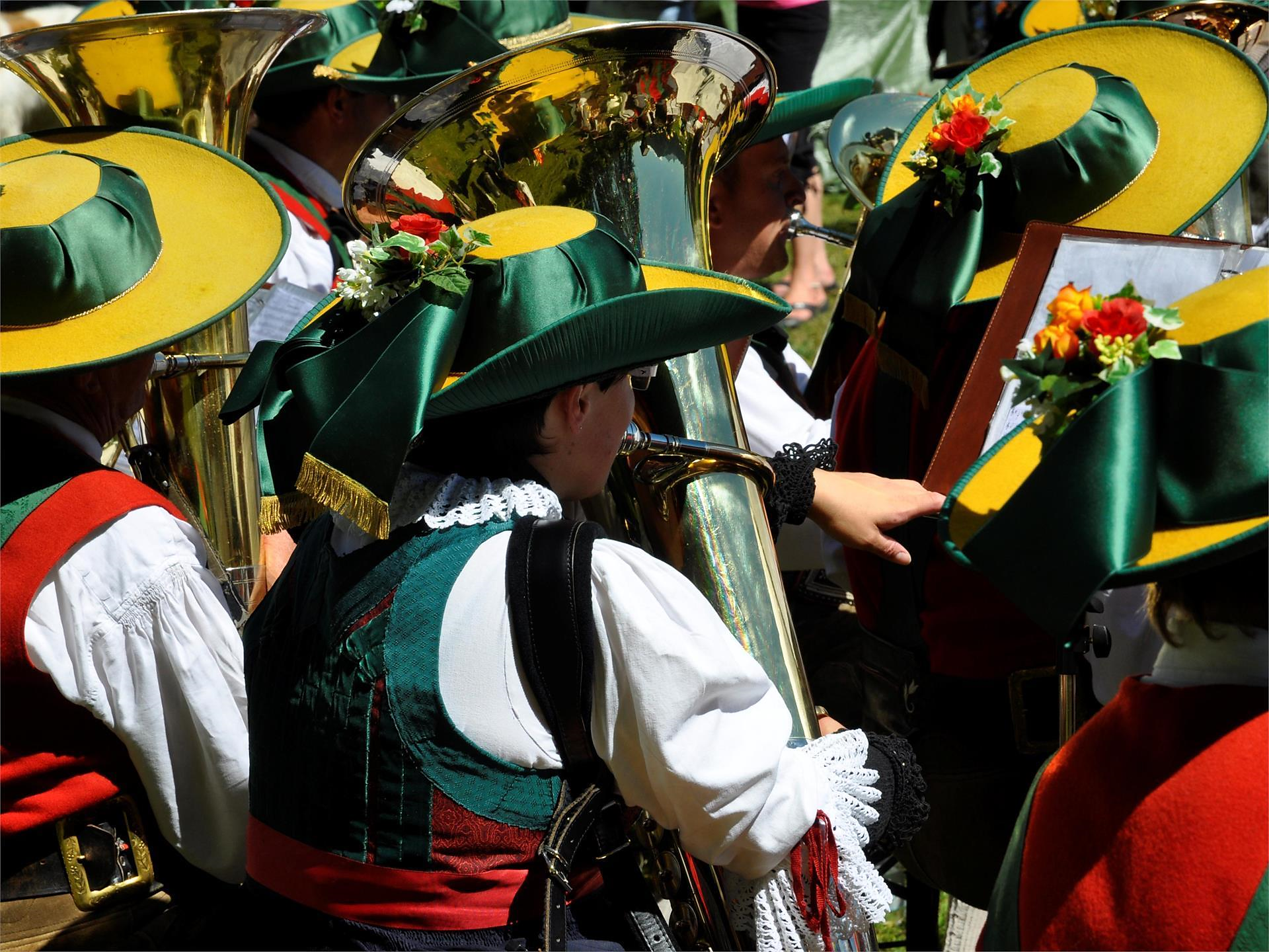 Konzert der Musikkapelle San Martin de Tor - Dolomitenregion Kronplatz - #2 - suedtirol.info