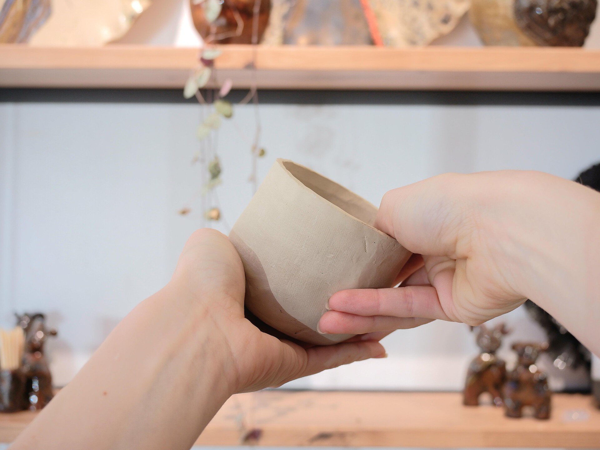 Laboratorio creativo: trasforma l’argilla nel tuo pezzo in ceramica preferito - Regione dolomitica Val Gardena - #2 - suedtirol.info