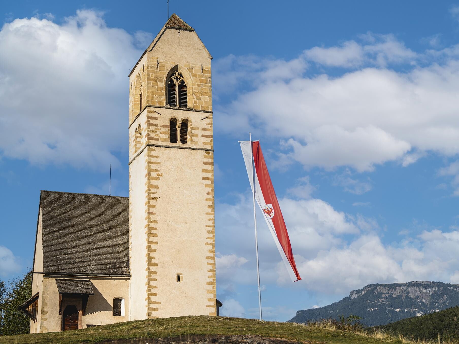 Kirchtag Peterbühl - Dolomitenregion Seiser Alm - #1 - suedtirol.info