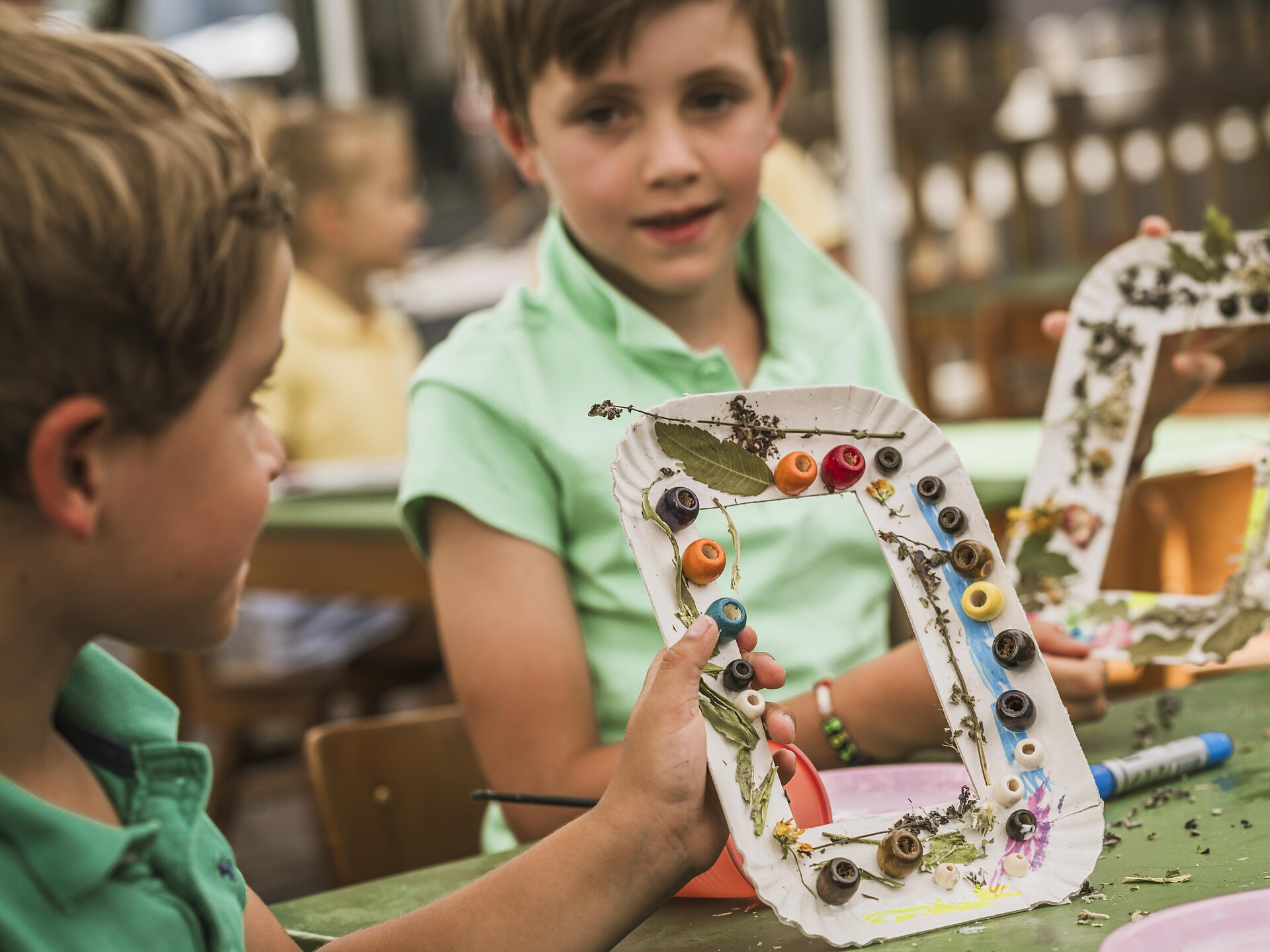 Laboratorio per bambini – fare bricolage con materiali naturali Ortisei 1 suedtirol.info