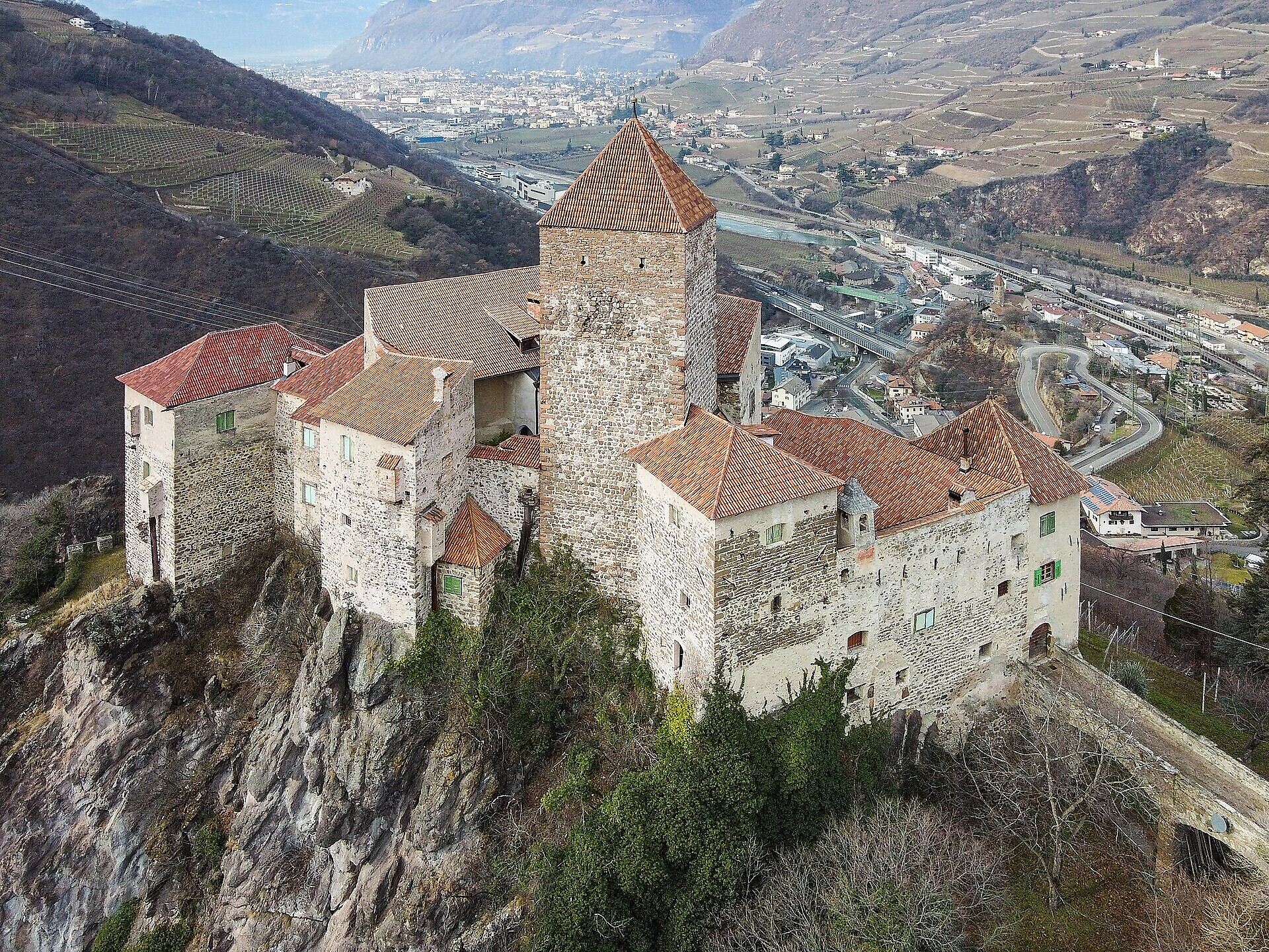 NICE PRICE concert at the castle of Karneid - Dolomites Region Eggental - #3 - suedtirol.info