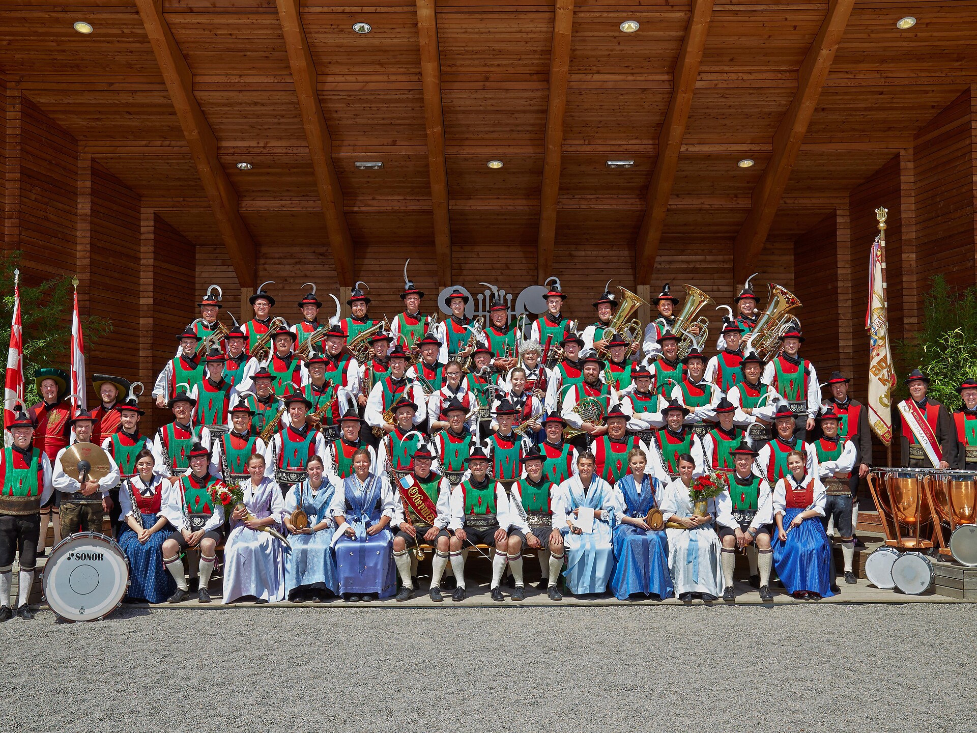 Concert by the band of Obermais at Raiffeisen square Schenna/Scena 1 suedtirol.info
