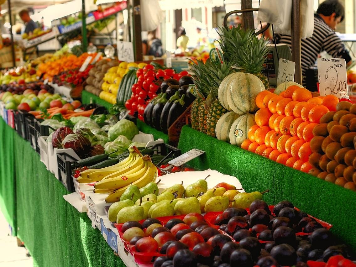 Mercato grande: "Katharinamarkt" Naturno 3 suedtirol.info