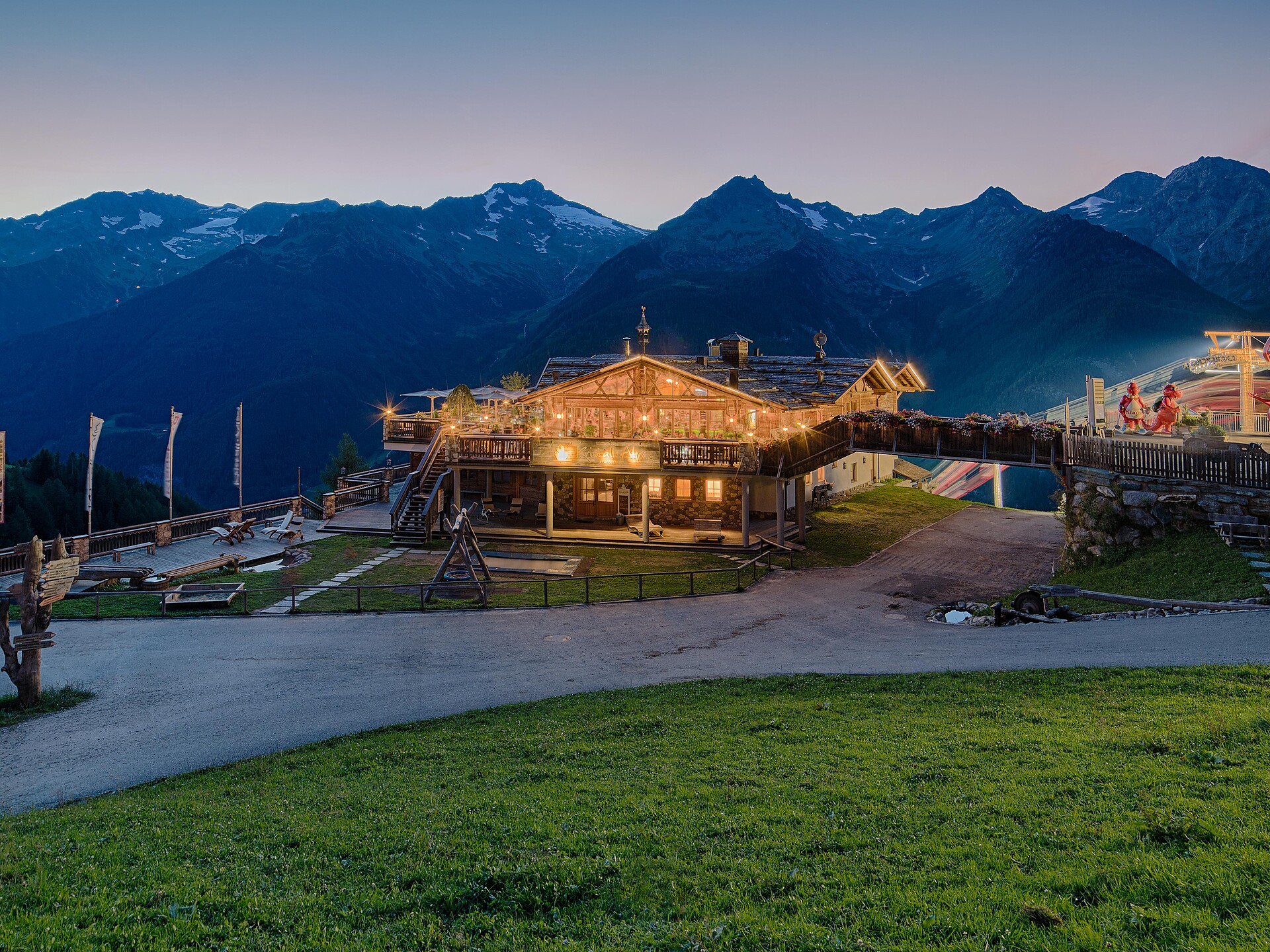 KLAUSBERG | Klausberg by night - Ahrntal/Valle Aurina - #1 - suedtirol.info