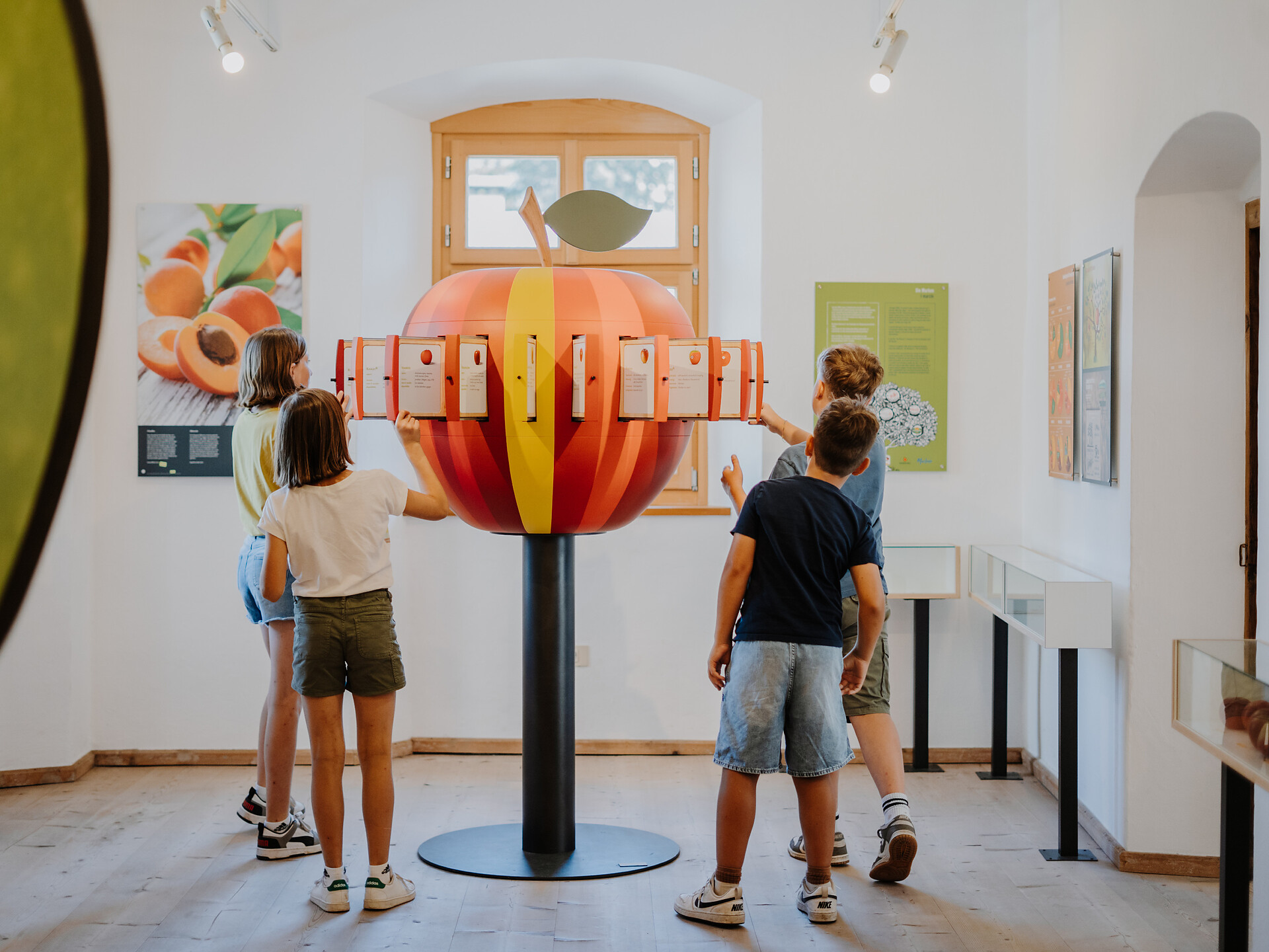 Kleine Apfel-Abenteuer (estate per bambini) in lingua tedesca - Merano e dintorni - #1 - suedtirol.info