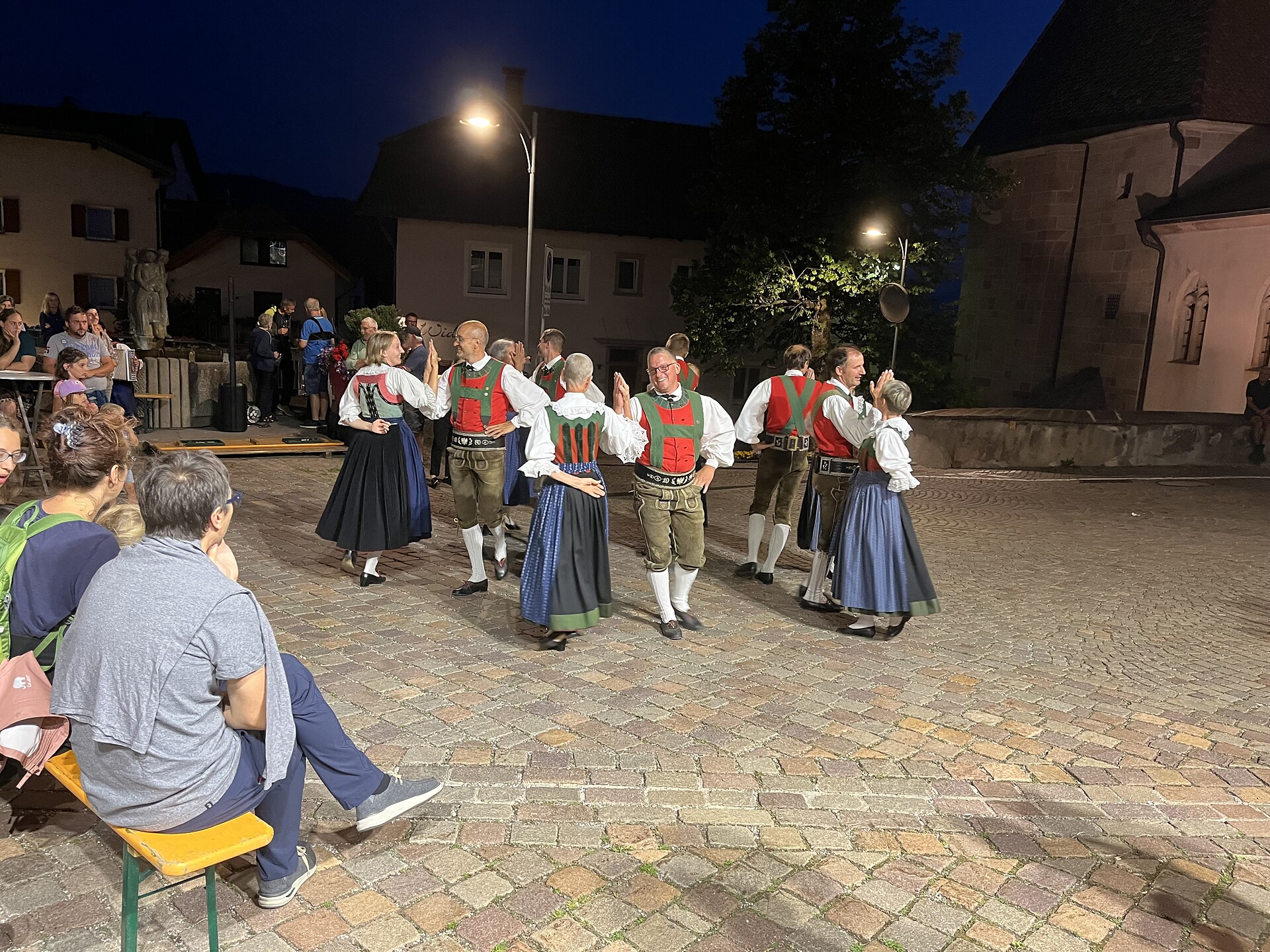 Sommernächte in Eggen - Musikkapelle & Volkstanz – Ein Abend voller Tradition Deutschnofen 2 suedtirol.info