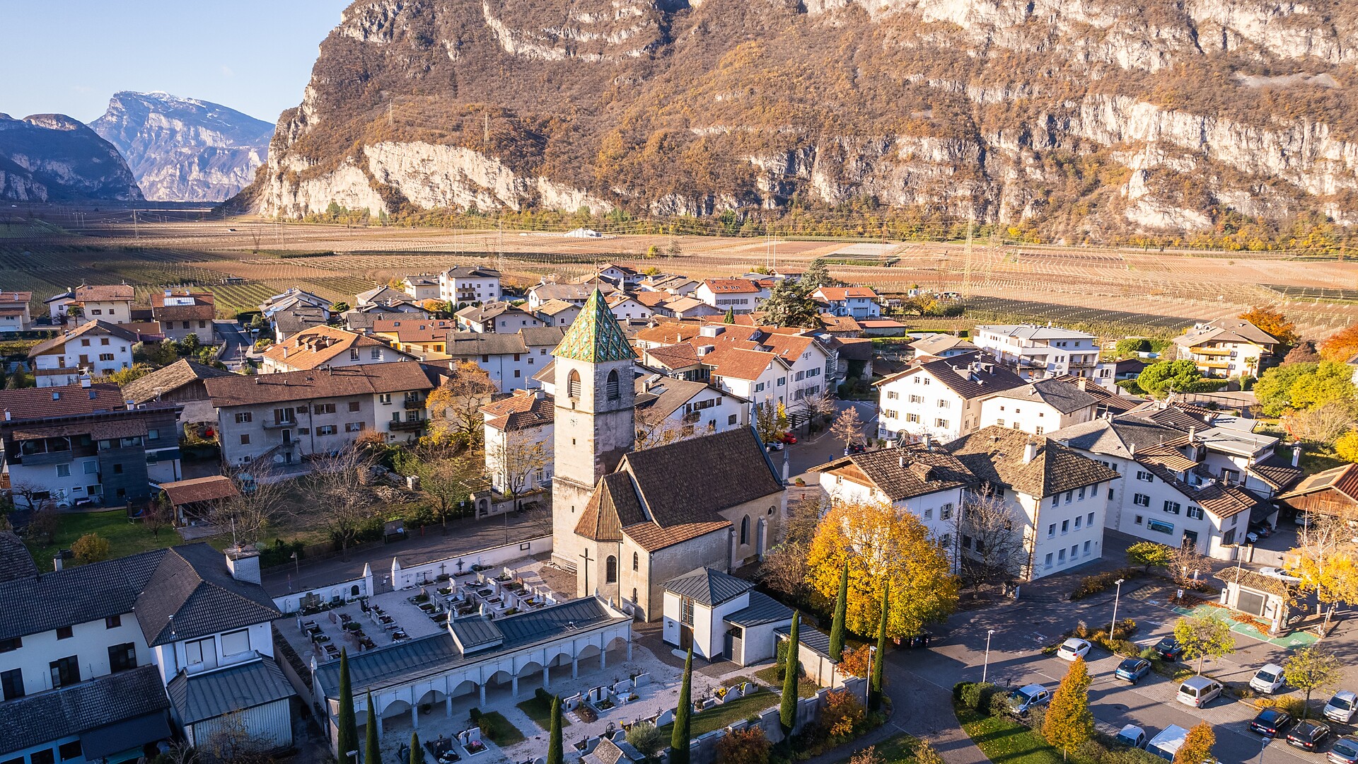 Cortina sulla strada del vino: la piccola Venezia nella Valle d'Adige - Strada del Vino - #1 - suedtirol.info