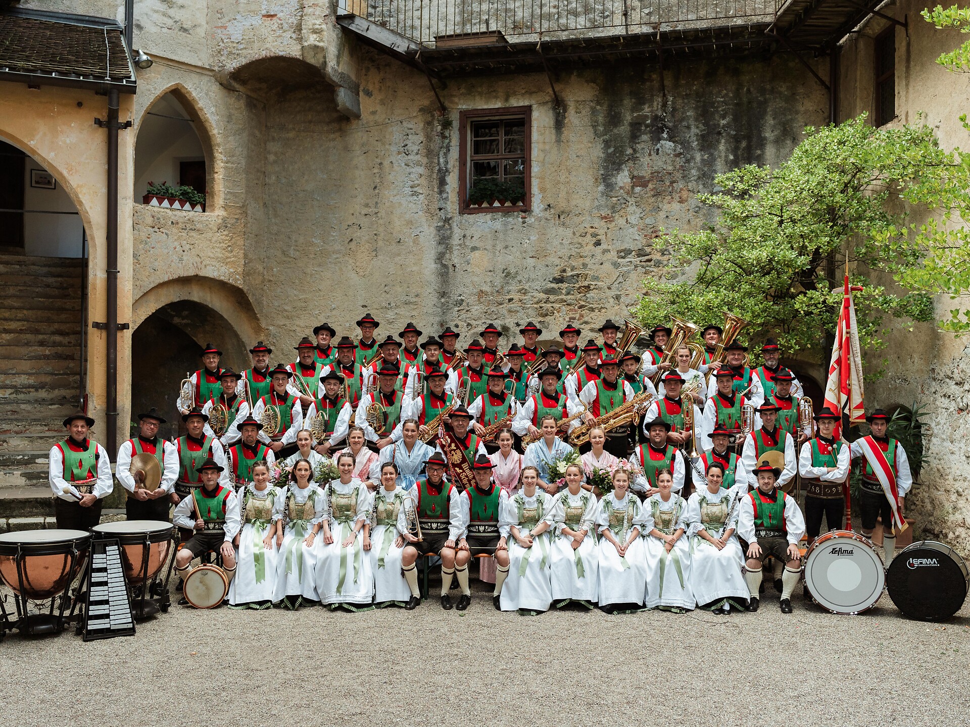 Concert by the Band of Schenna at the club house Unterwirt Schenna/Scena 1 suedtirol.info