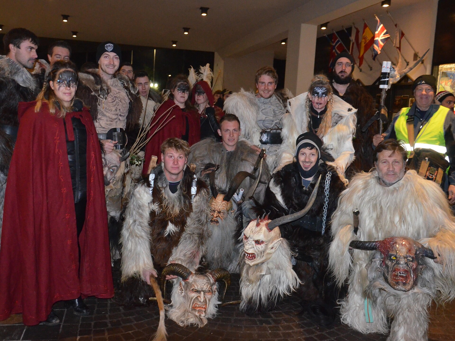 Sfilata dei Krampus a Laives - Bolzano e dintorni - #3 - suedtirol.info