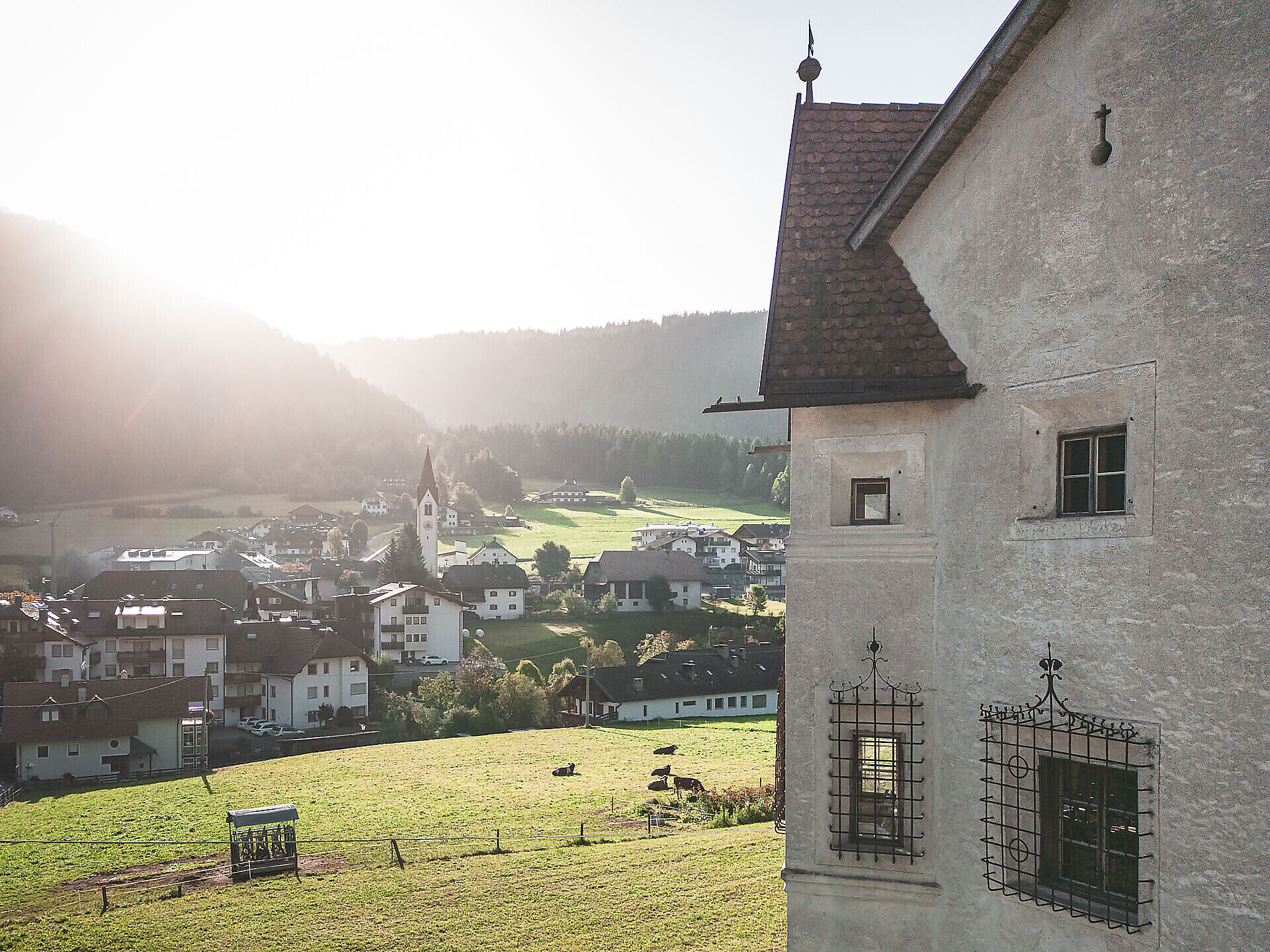 Konferenz im Ansitz Heufler: Ein Weg zwischen Kunst, Musik und Worten Rasen-Antholz 1 suedtirol.info