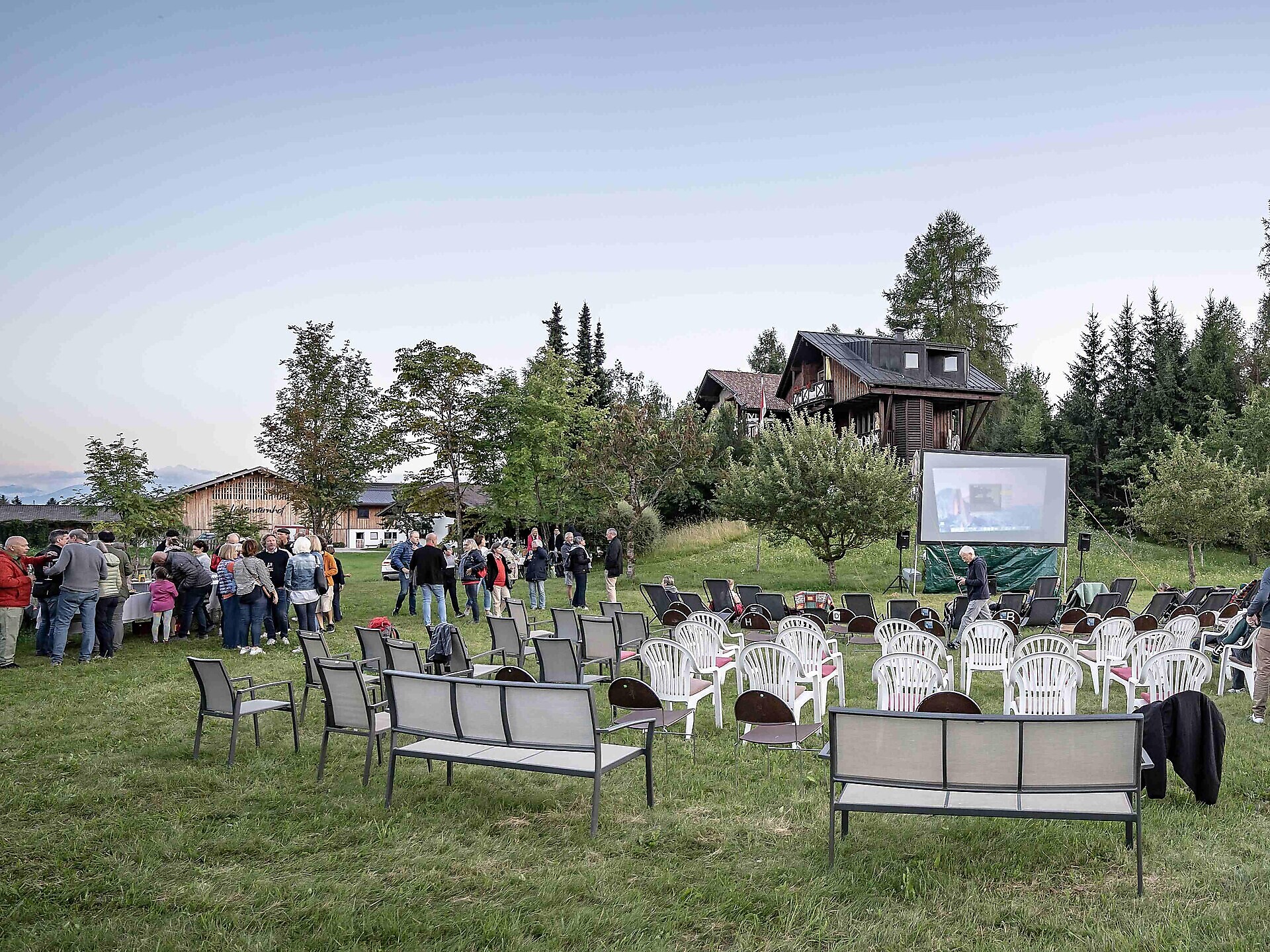 Cinema under the stars in Lichtenstern - Dancing Queen - Bolzano/Bozen and environs - #3 - suedtirol.info