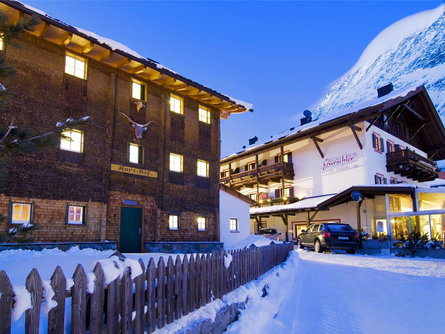 Piccolo Hotel Gurschler - Fondue with mountain cheese Schnals/Senales 2 suedtirol.info