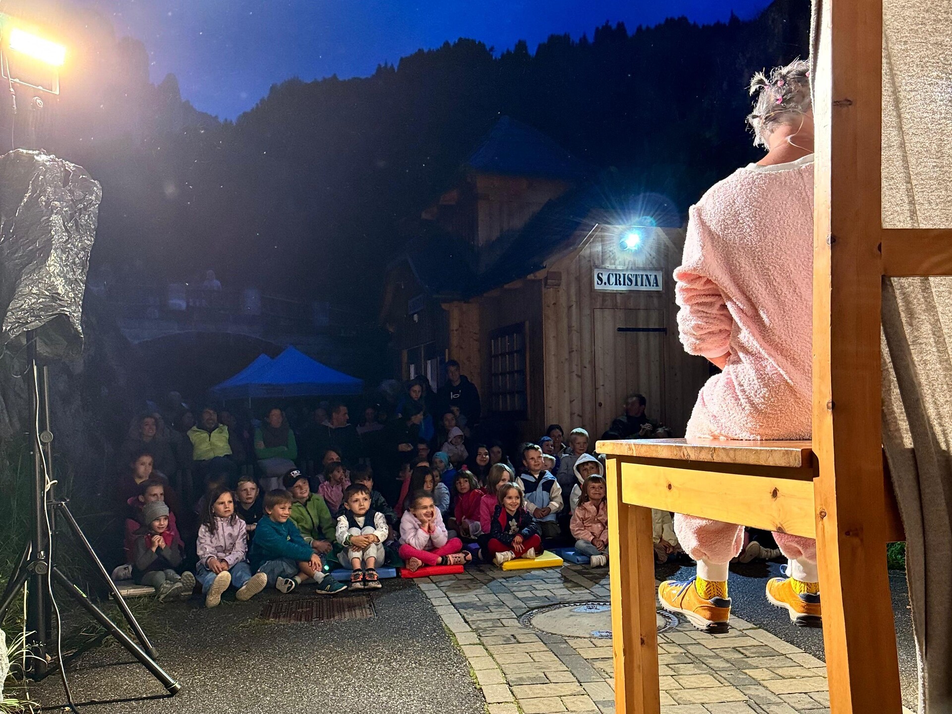 Festa delle lanterne: "Magic Mani" – La mano c’è… ma non si vede - Regione dolomitica Val Gardena - #3 - suedtirol.info