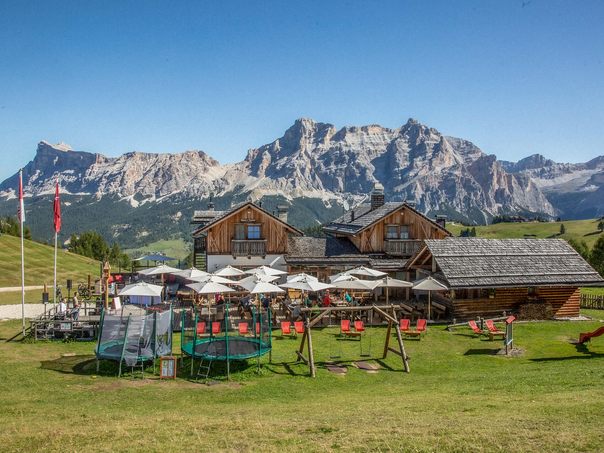 Le ladin sön munt - Ladin cours in a mountain hut - Dolomites Region Alta Badia - #1 - suedtirol.info