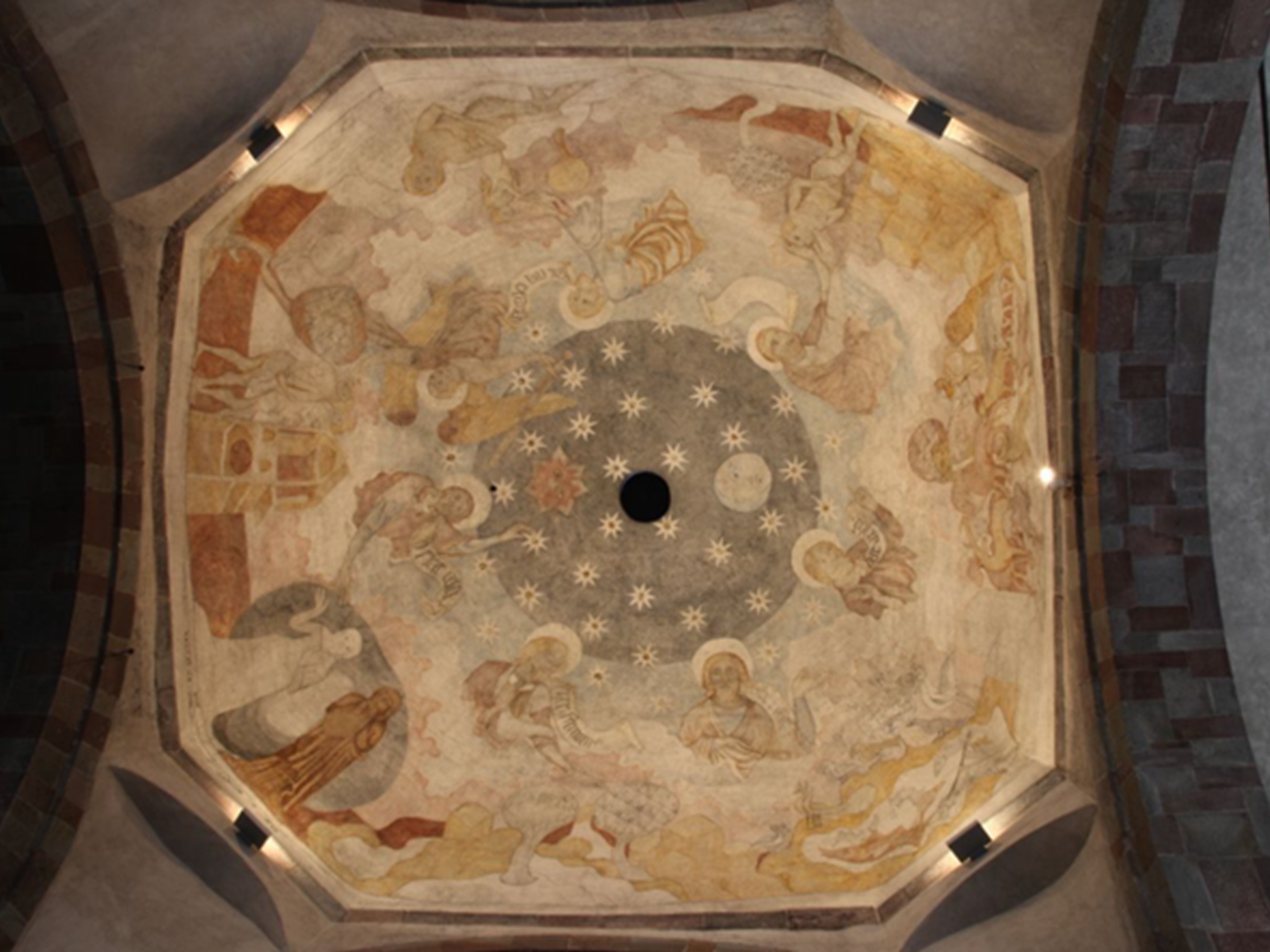 L'opera è compiuta - l'affresco della creazione nella Collegiata di San Candido - Regione dolomitica 3 Cime - #1 - suedtirol.info
