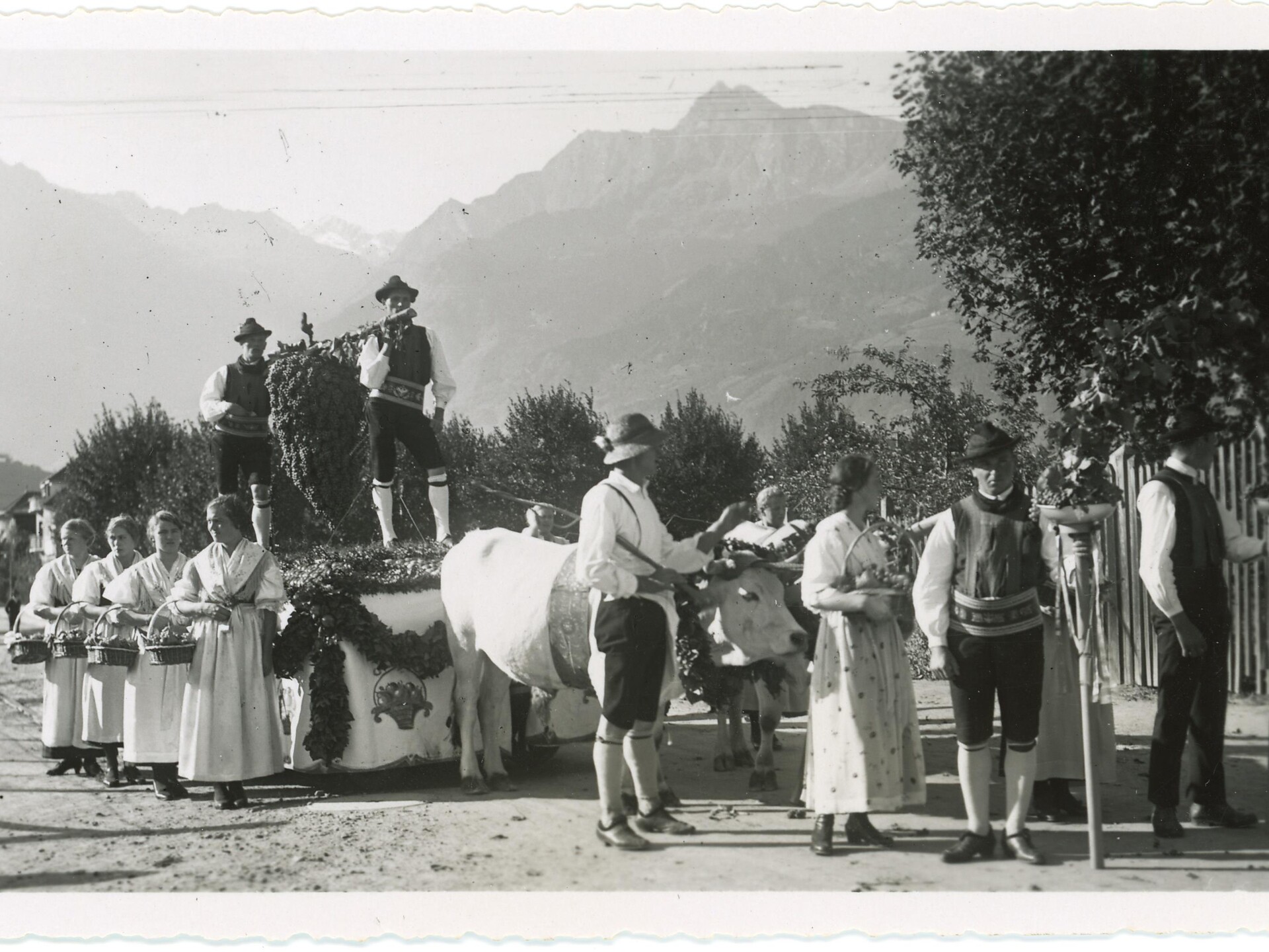 L’invenzione della tradizione: una passeggiata tra storia, folclore e vino - Merano e dintorni - #1 - suedtirol.info