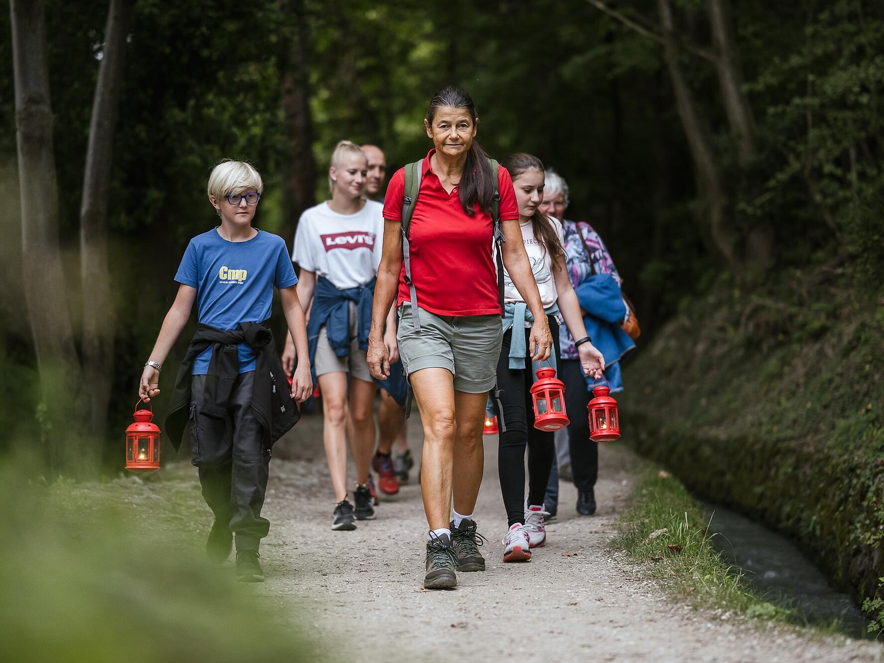 Laternenwanderung am Marlinger Waalweg Marling 1 suedtirol.info