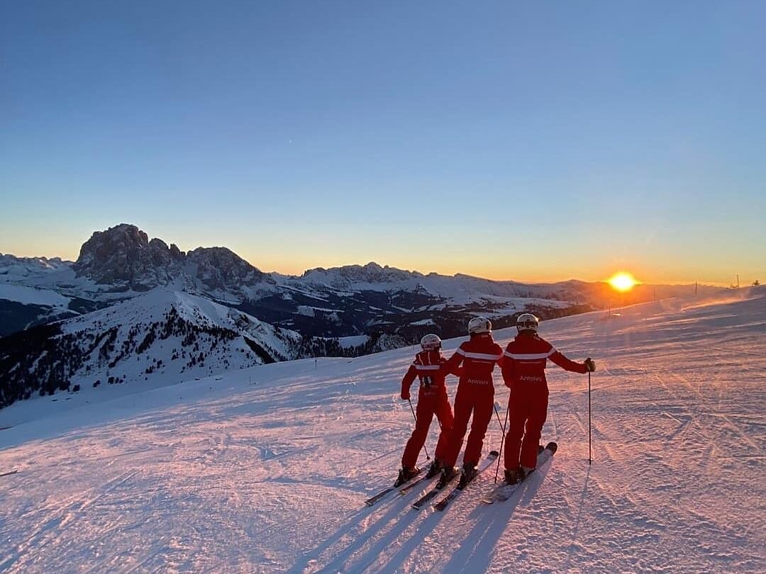 Magic Sunset Skiing: Seien Sie die Letzten...auf der Piste - Dolomitenregion Gröden - #1 - suedtirol.info