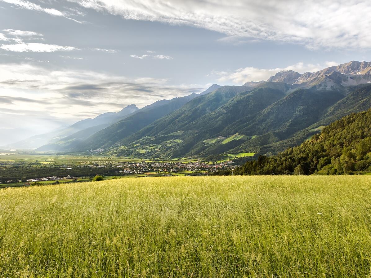 Mediativ unterwegs am Lichtenberger Berg - Stille Tag - Vinschgau - #1 - suedtirol.info