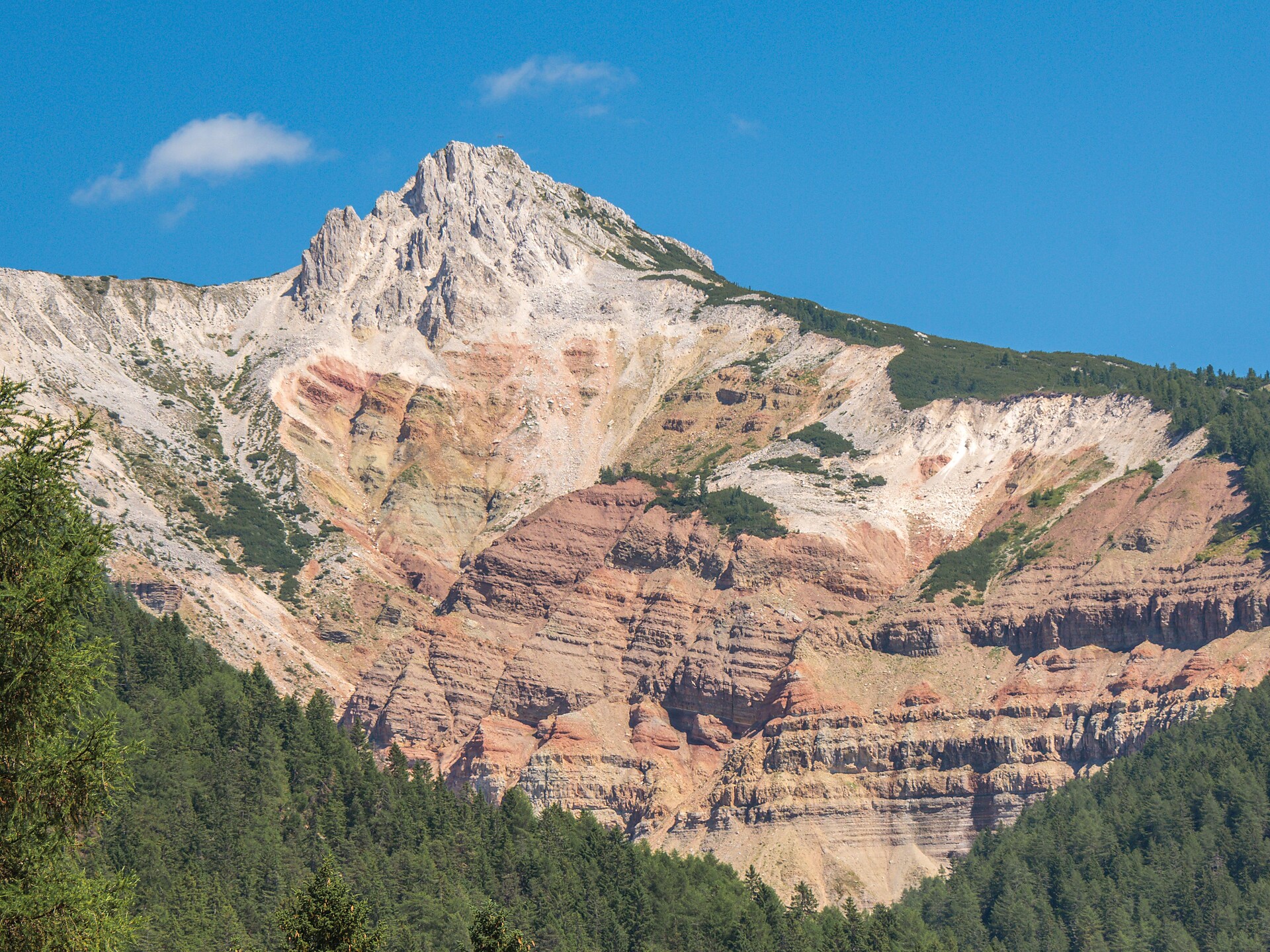 Mercoledì in tour: giro del Corno Bianco - dal passo dei Oclini fino a Pietralba - Regione dolomitica Val d'Ega - #2 - suedtirol.info
