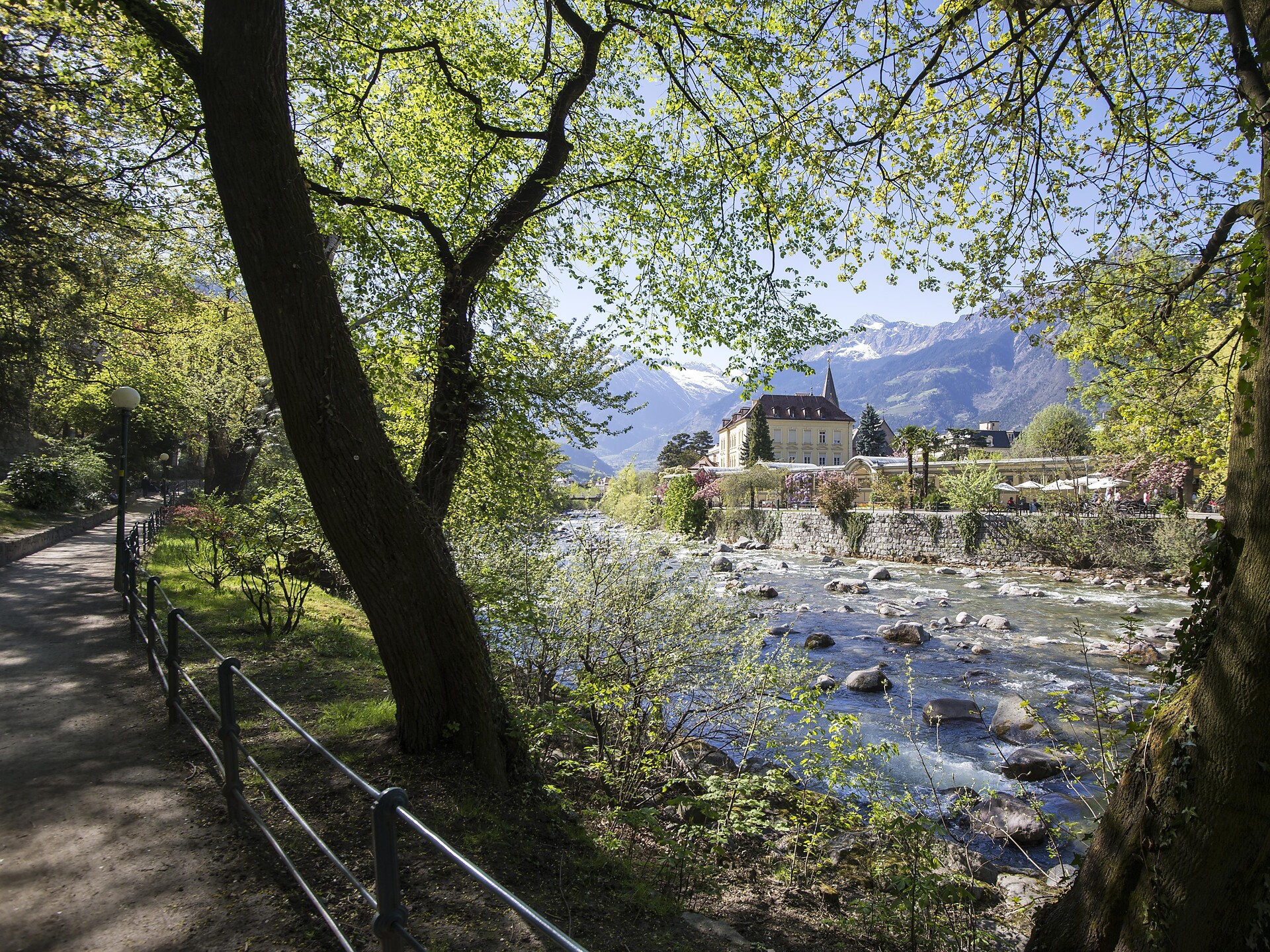 Meran beWegt: Early Bird - a movement session for body and soul - Meran/Merano and environs - #1 - suedtirol.info