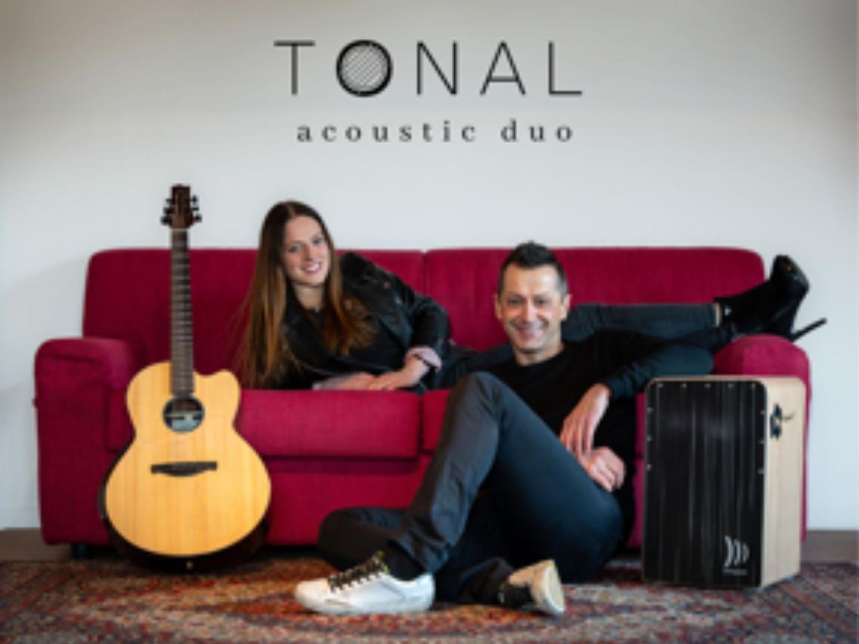 Merano Flower Festival:  Concert by Tonal Acoustic Duo Meran/Merano 1 suedtirol.info