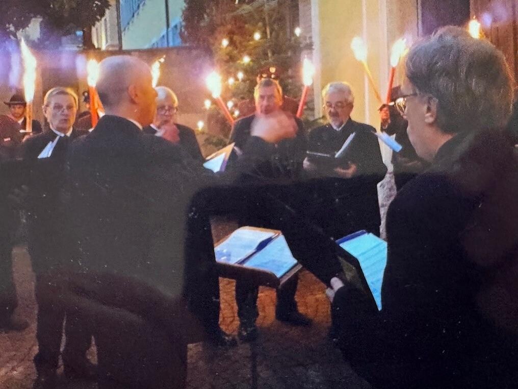 Musikalischer Advent 2025/26  - Kriegerdenkmal vor Stiftskirche Gries - Bozen und Umgebung - #1 - suedtirol.info