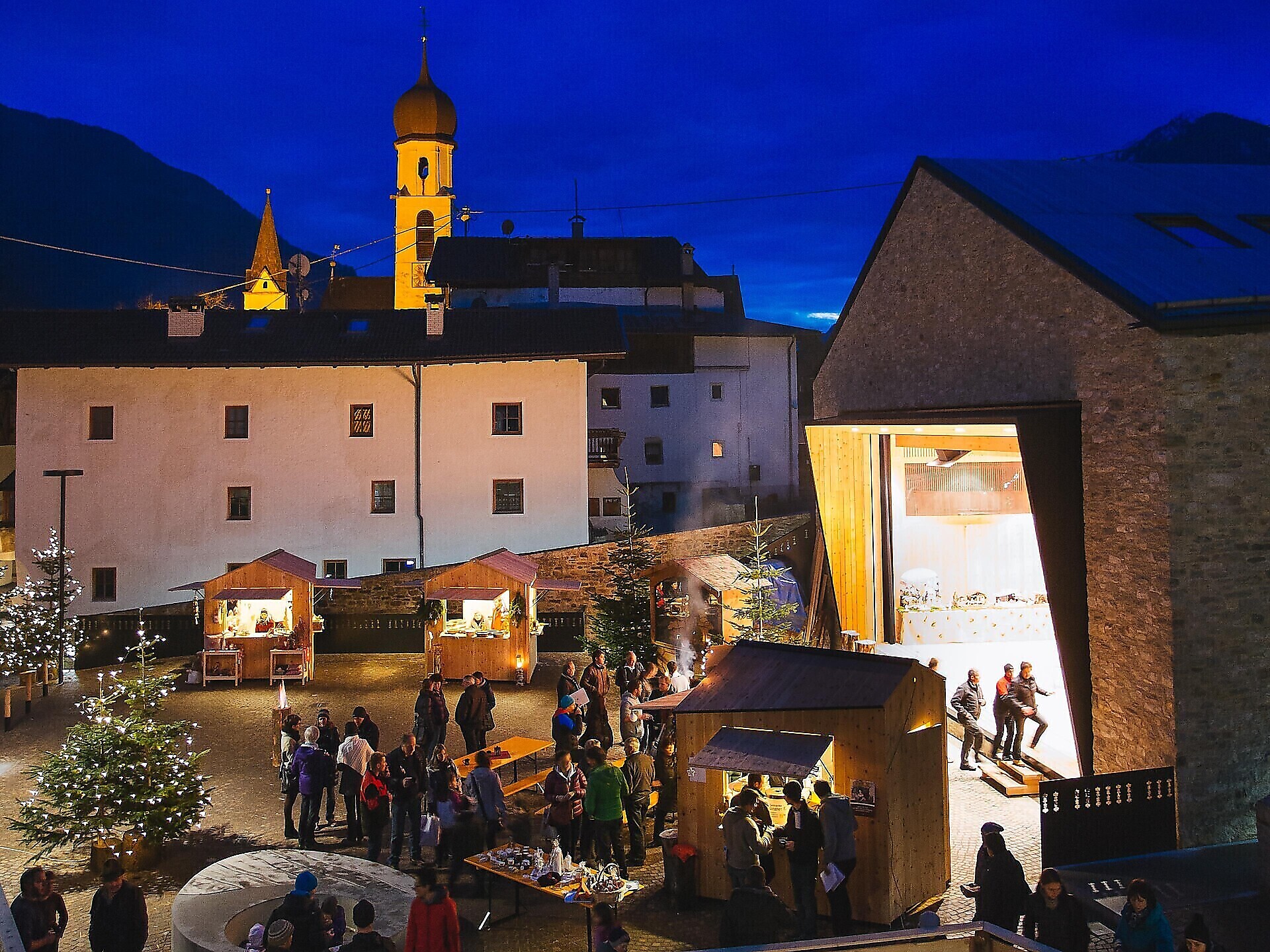 "Mårtiner Sternstundn" · Christmas market, nativity exhibition & Advent program - Meran/Merano and environs - #3 - suedtirol.info